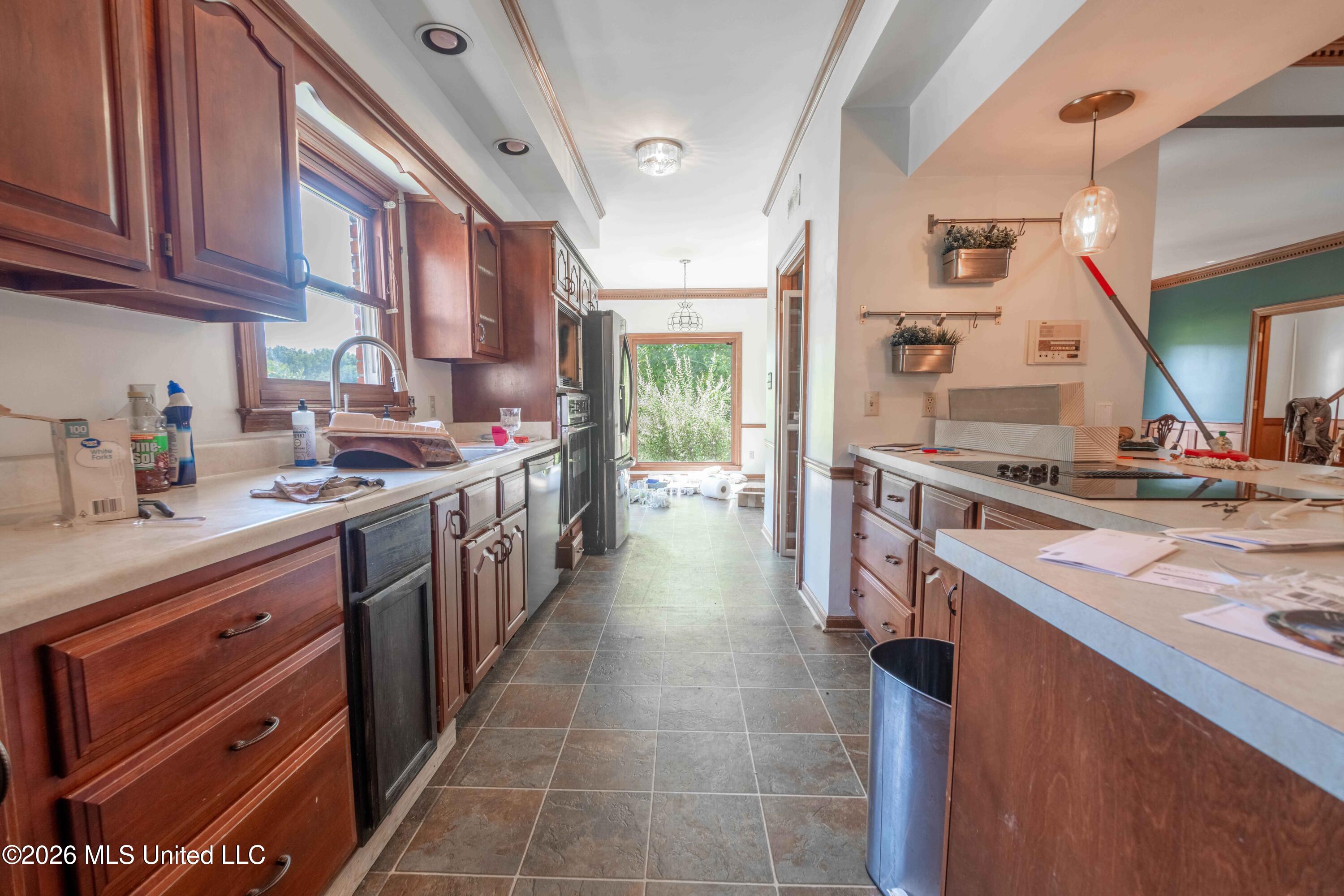 147 Singing Trees Road Property Photo 24