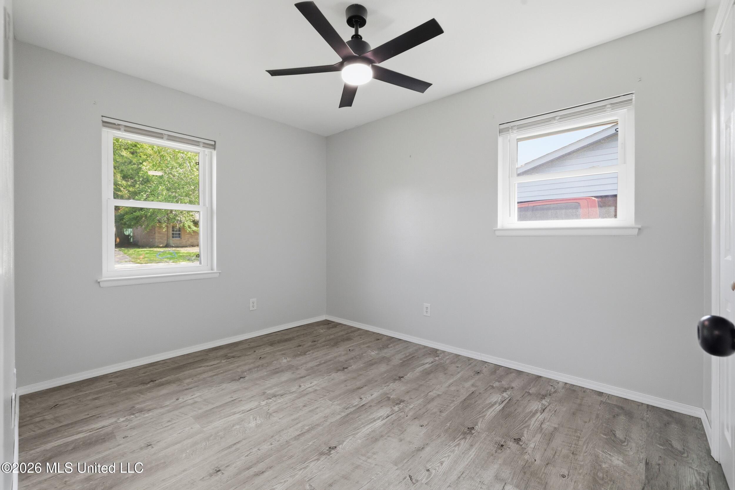 16013 Waycross Drive Property Photo 22