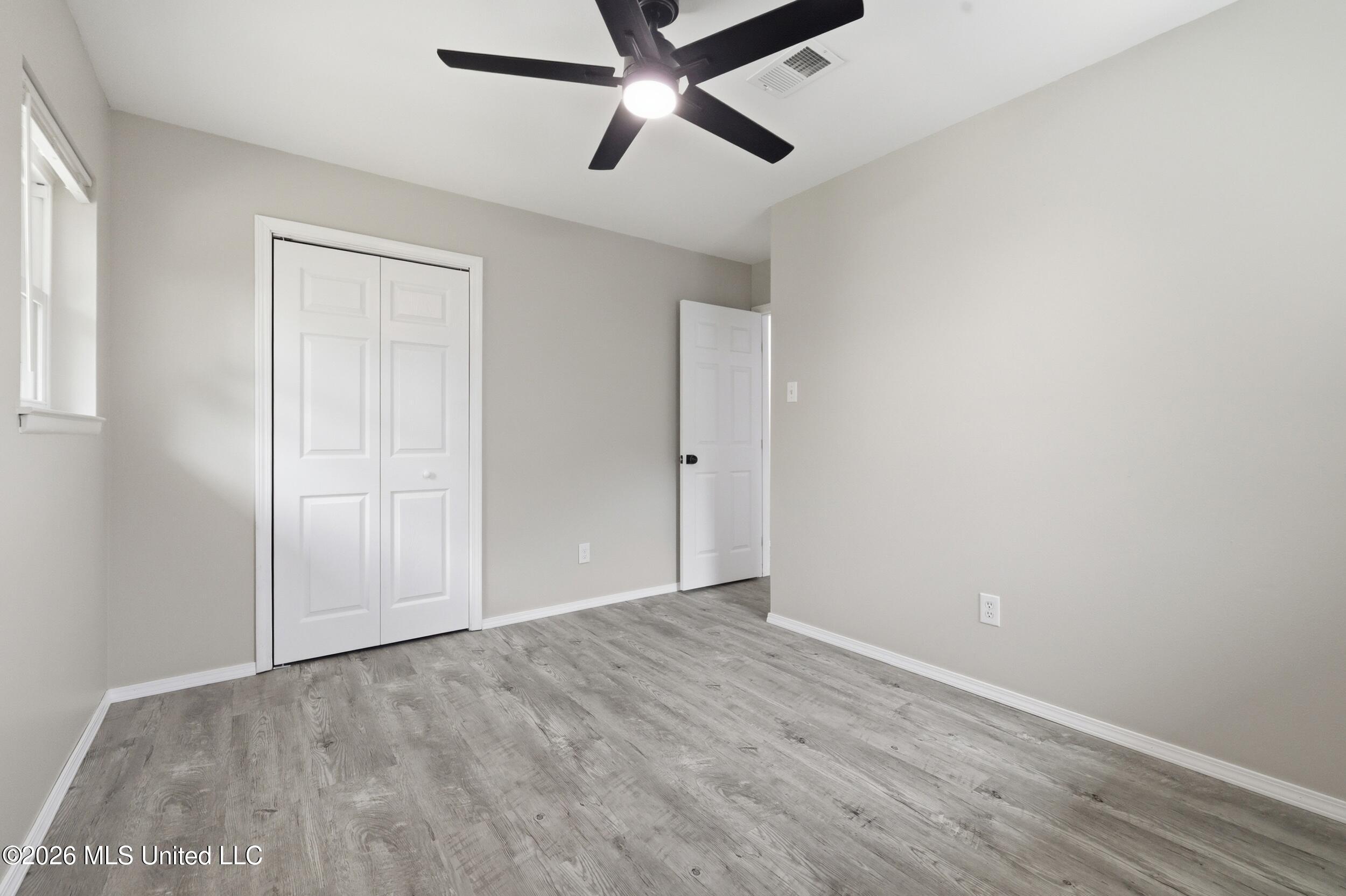 16013 Waycross Drive Property Photo 23