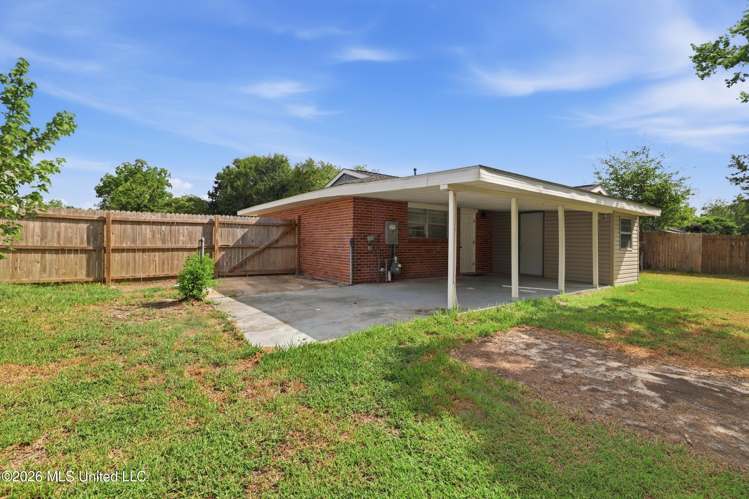 16013 Waycross Drive Property Photo 29