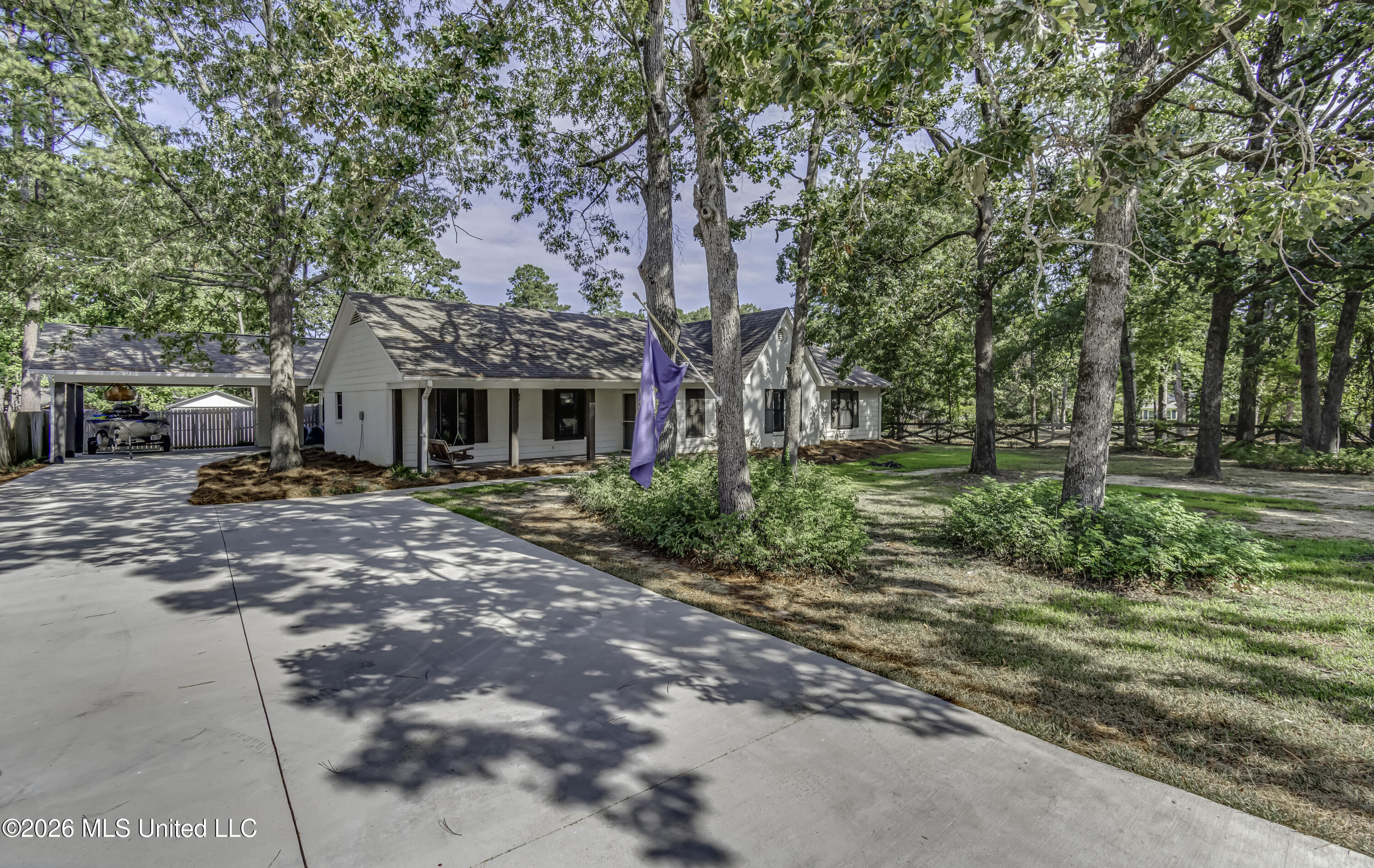 103 Falcon Court Property Photo 2