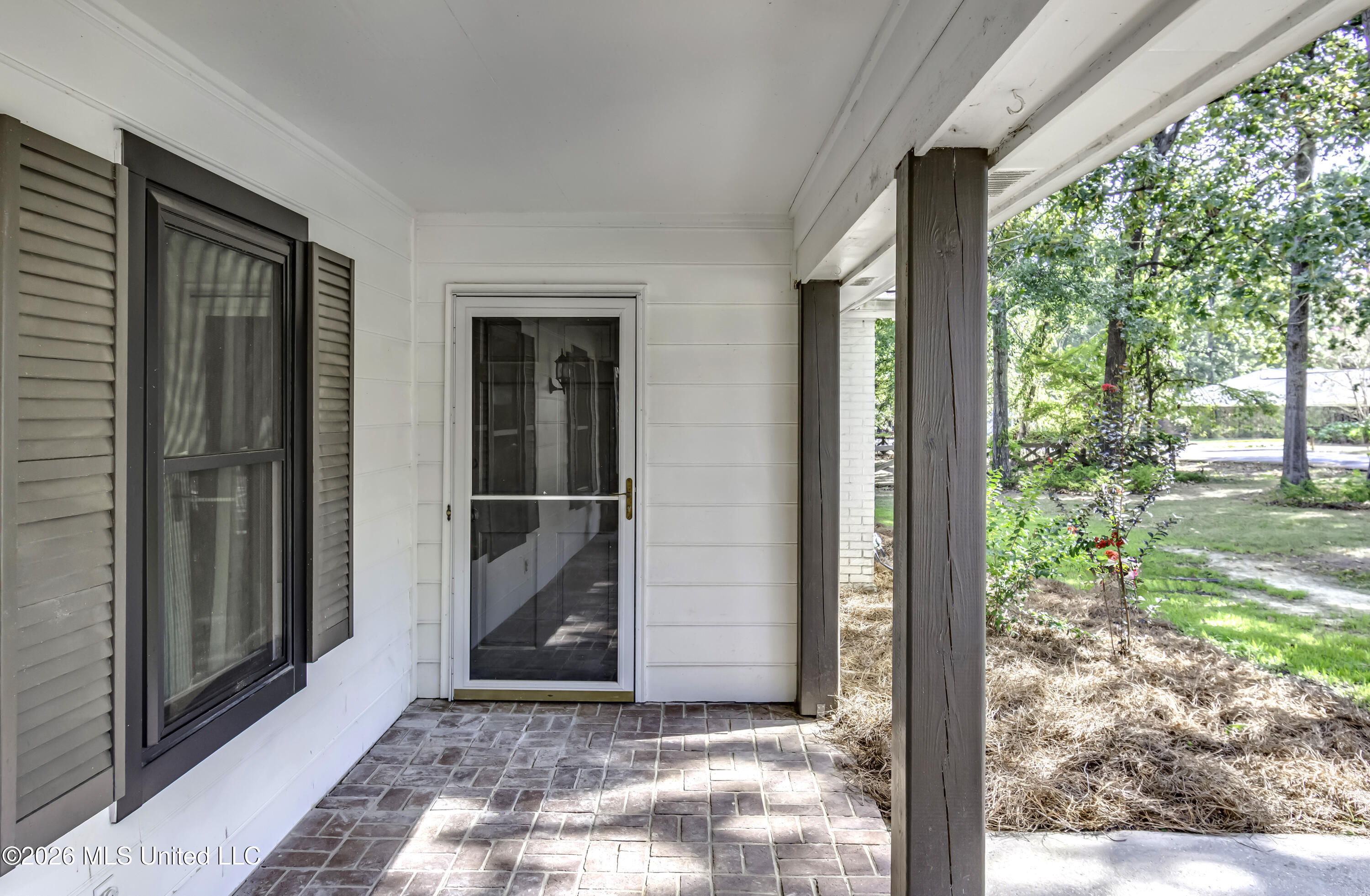 103 Falcon Court Property Photo 10