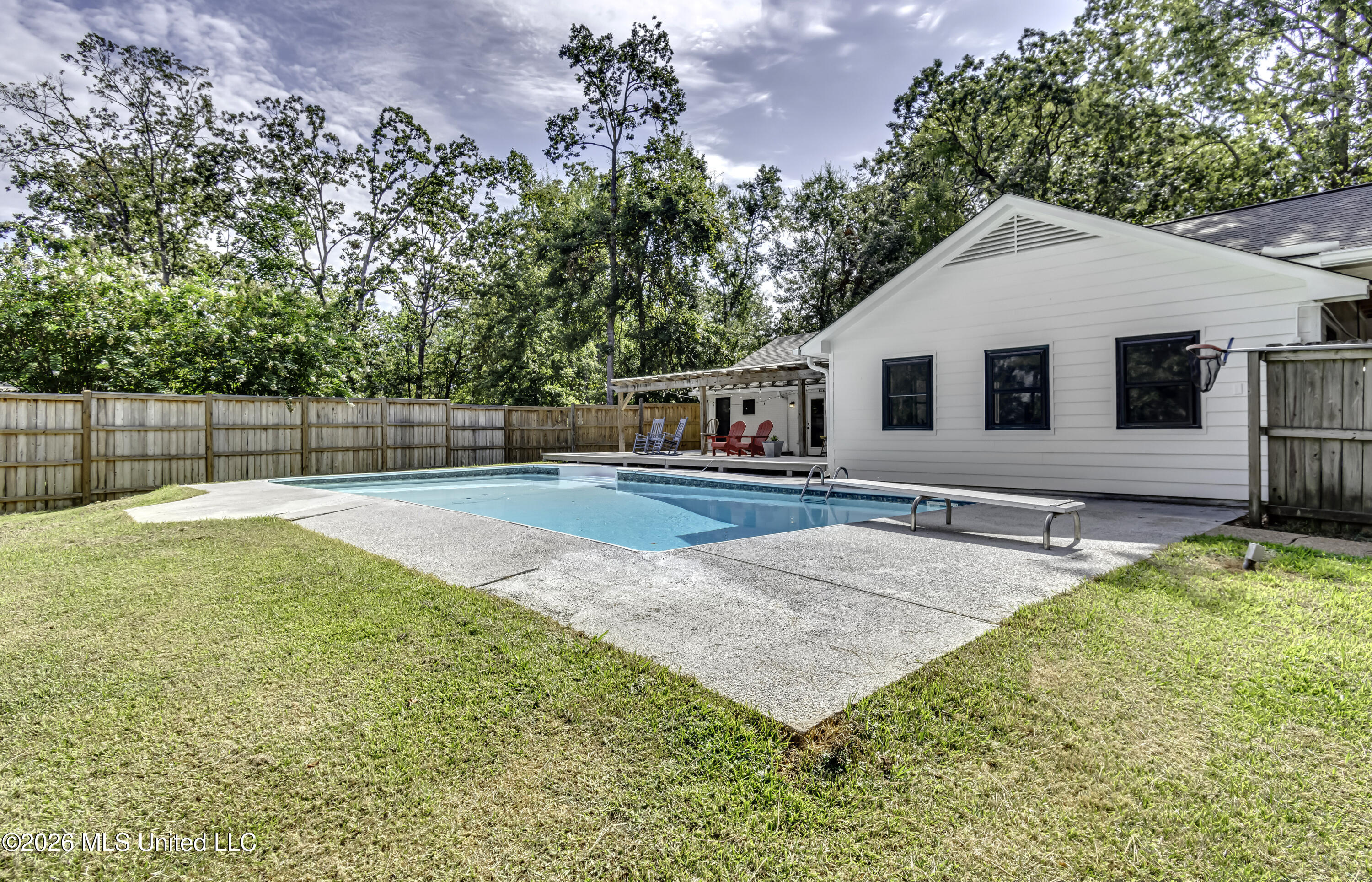 103 Falcon Court Property Photo 14