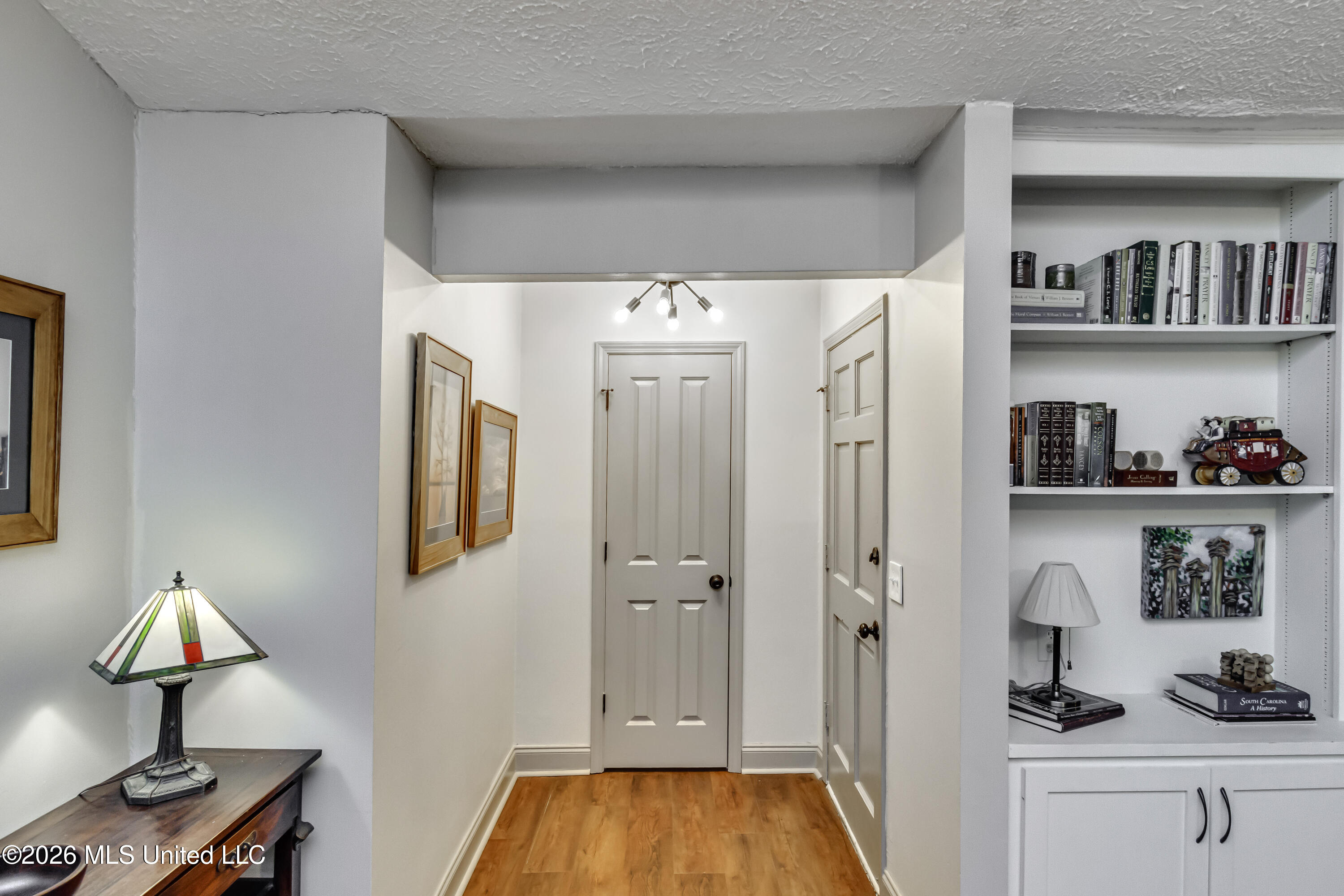103 Falcon Court Property Photo 20