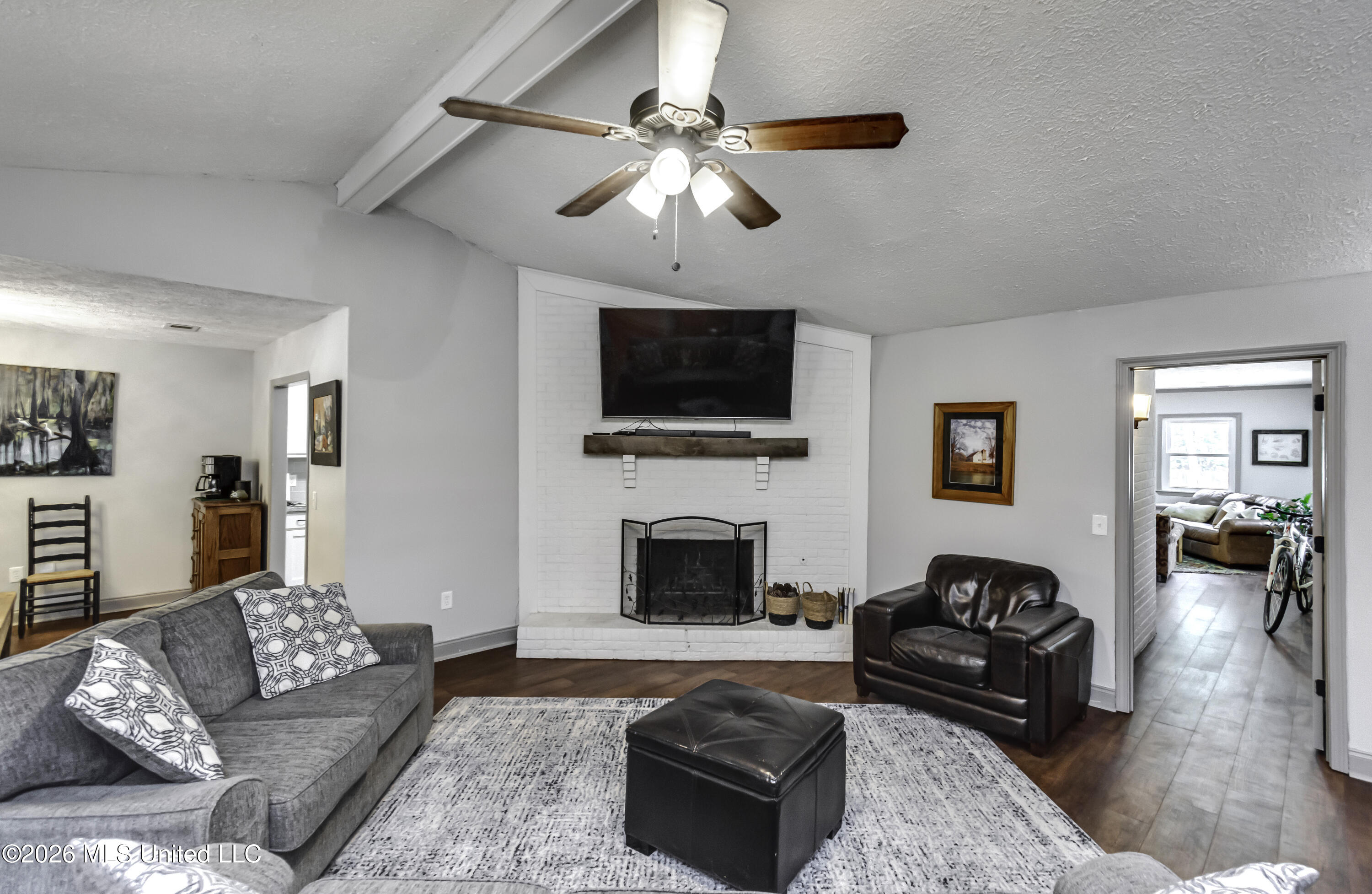 103 Falcon Court Property Photo 23