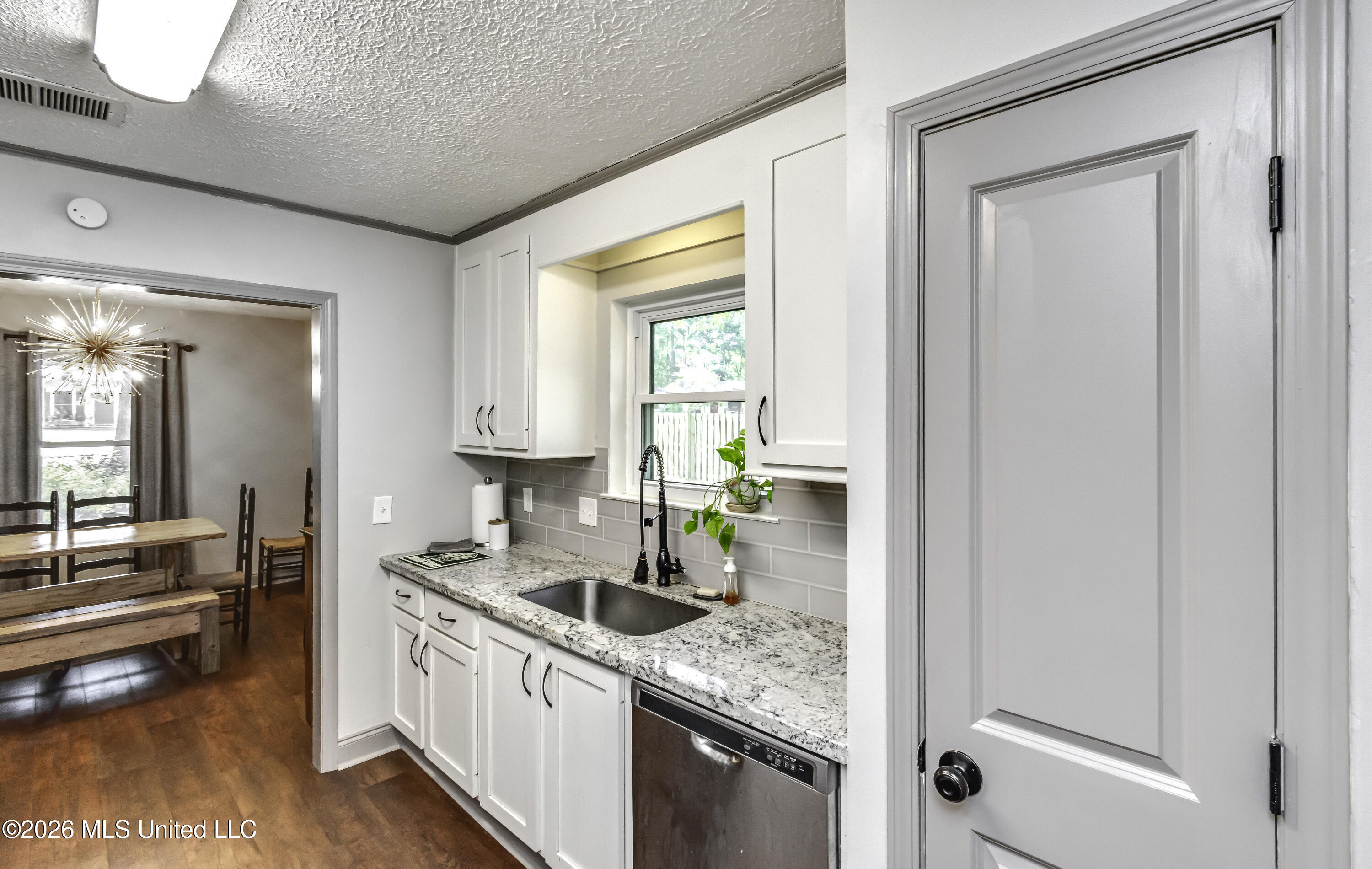 103 Falcon Court Property Photo 26