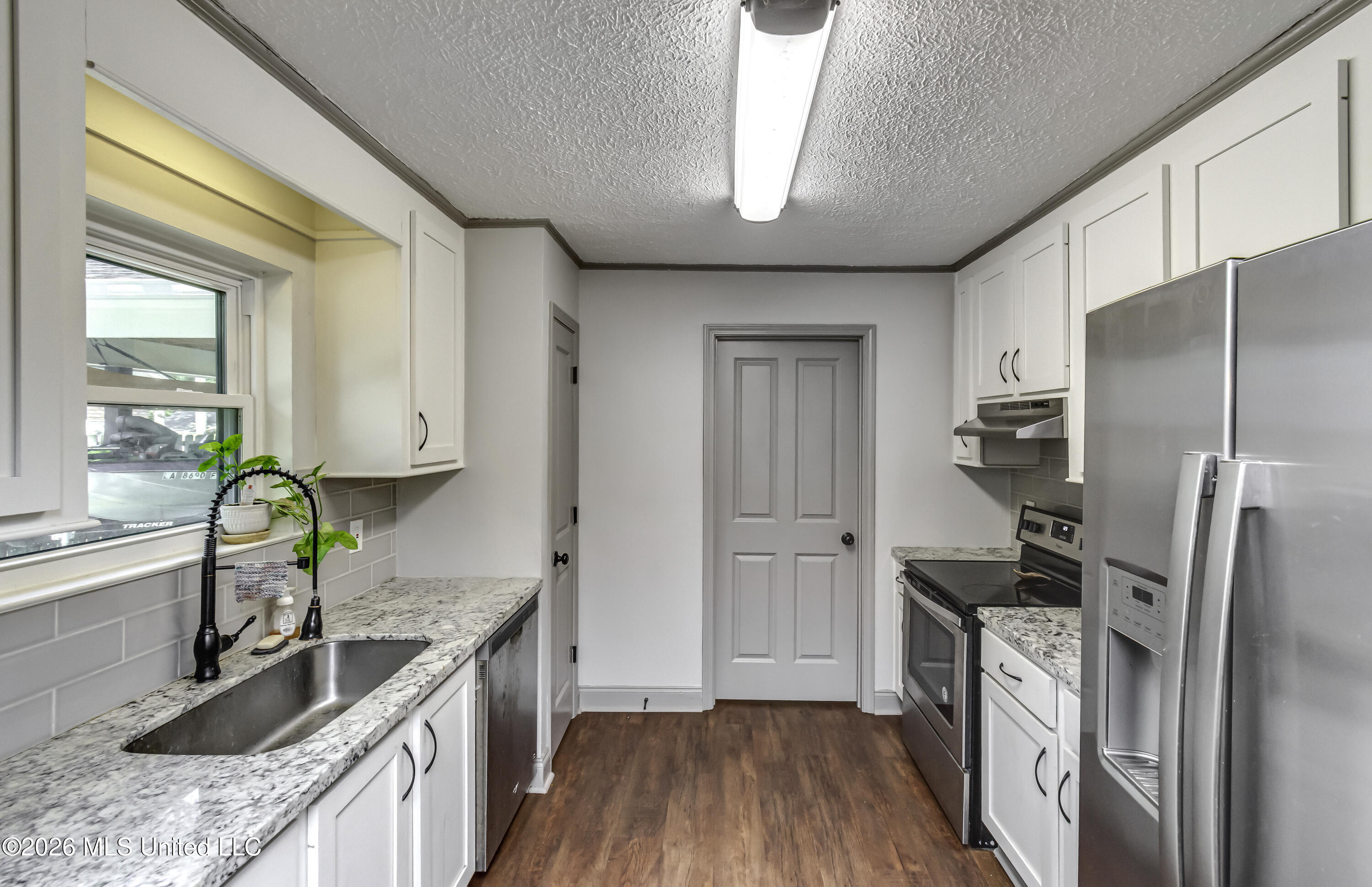 103 Falcon Court Property Photo 29