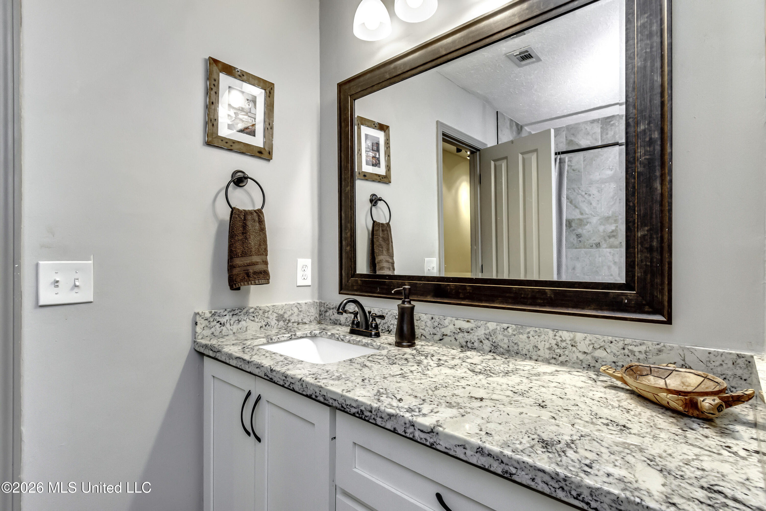 103 Falcon Court Property Photo 42