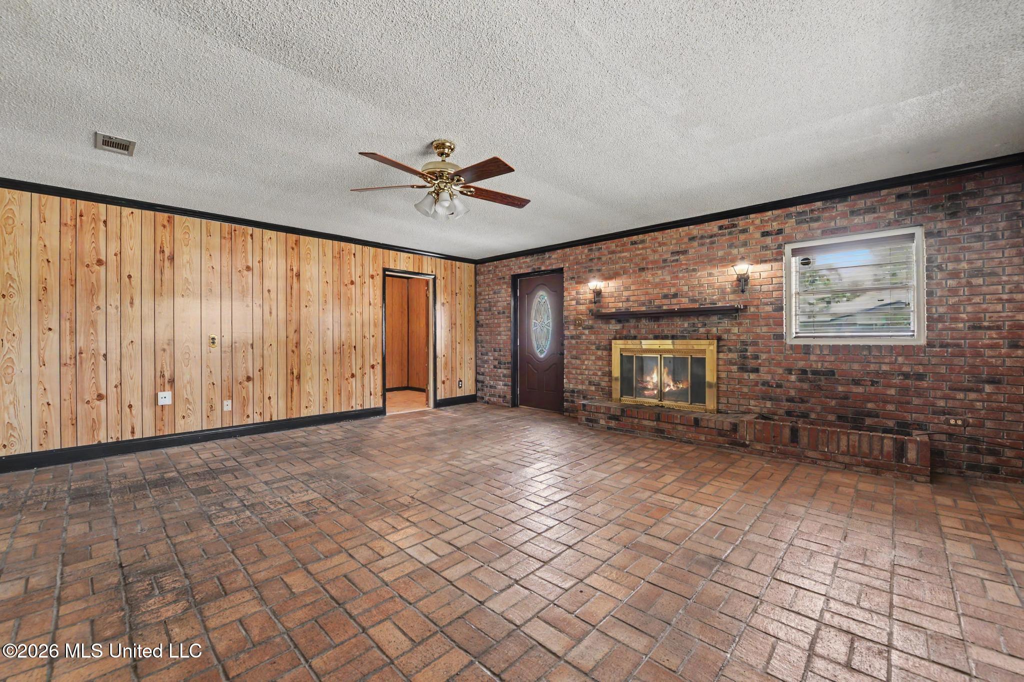 1525 31st Avenue Property Photo 6