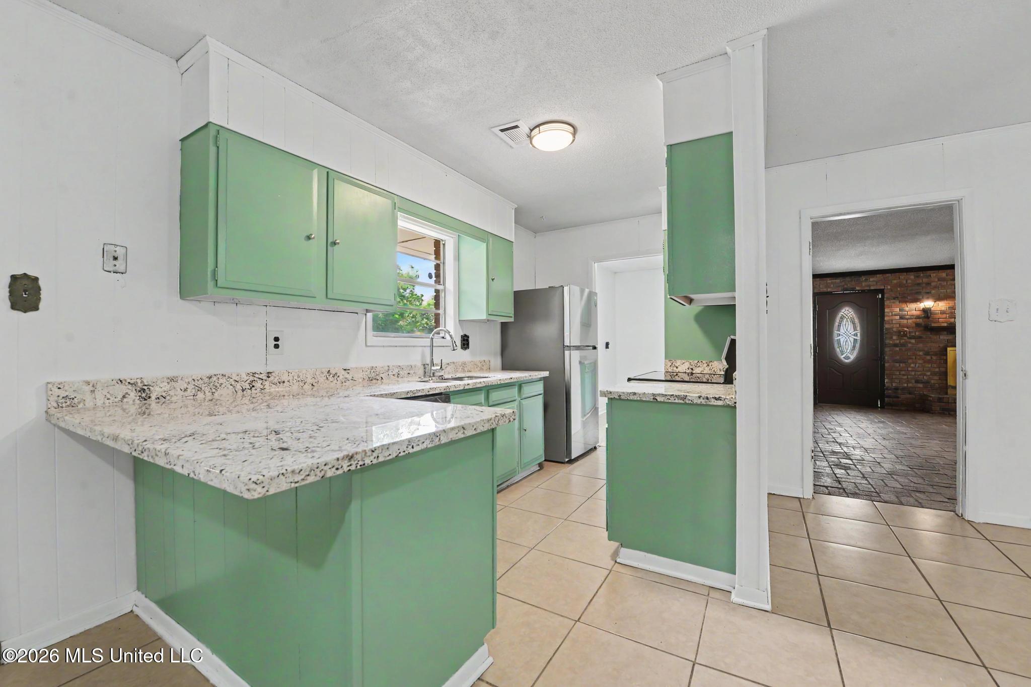 1525 31st Avenue Property Photo 8