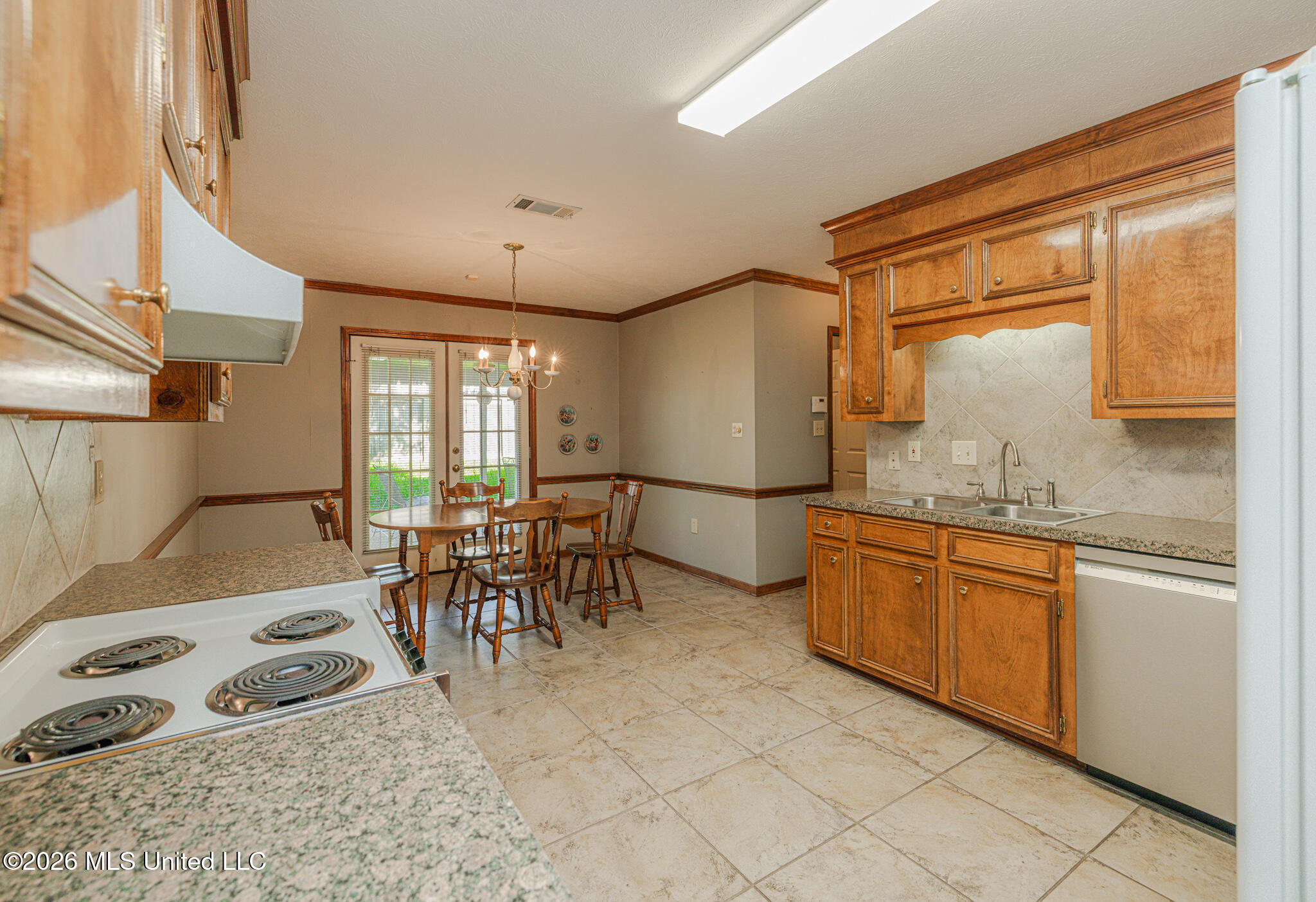 603 Treeline Drive Property Photo 11