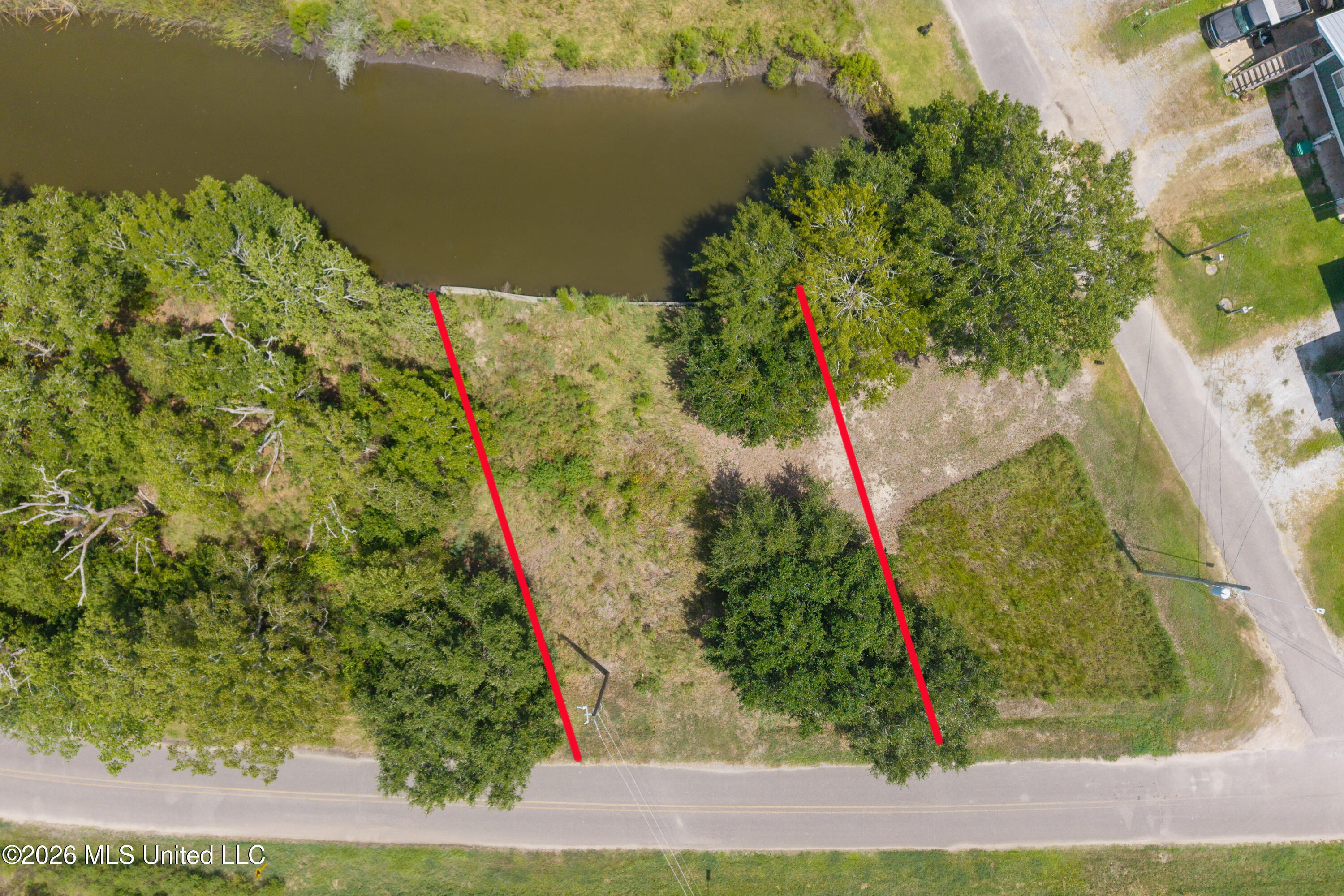 Blue Meadow Road Property Photo 4