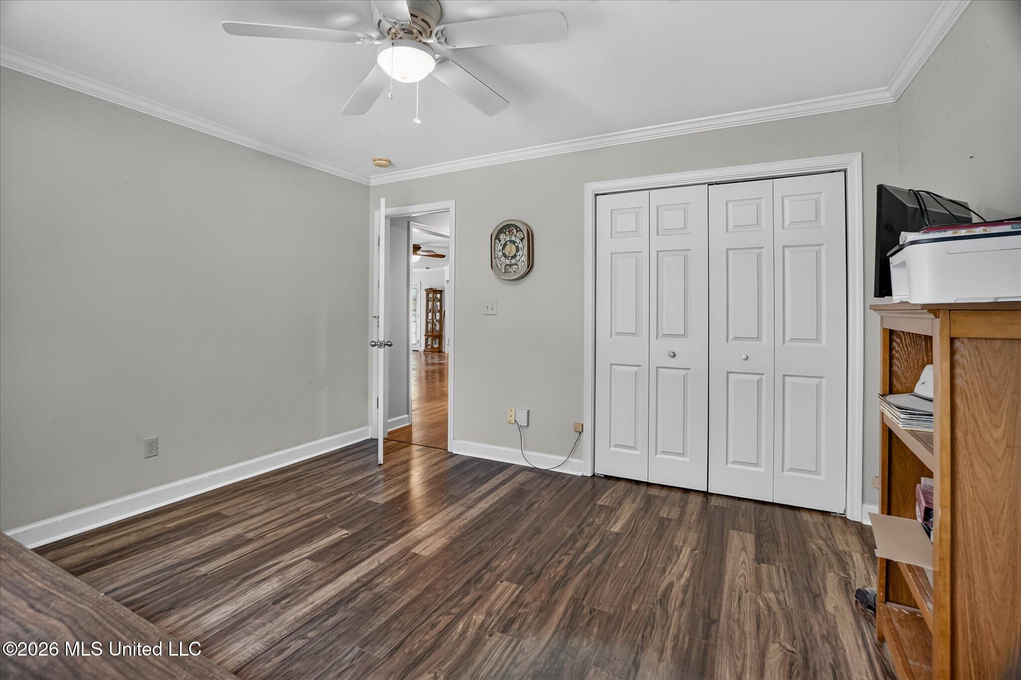 9528 Poni Place Property Photo 14