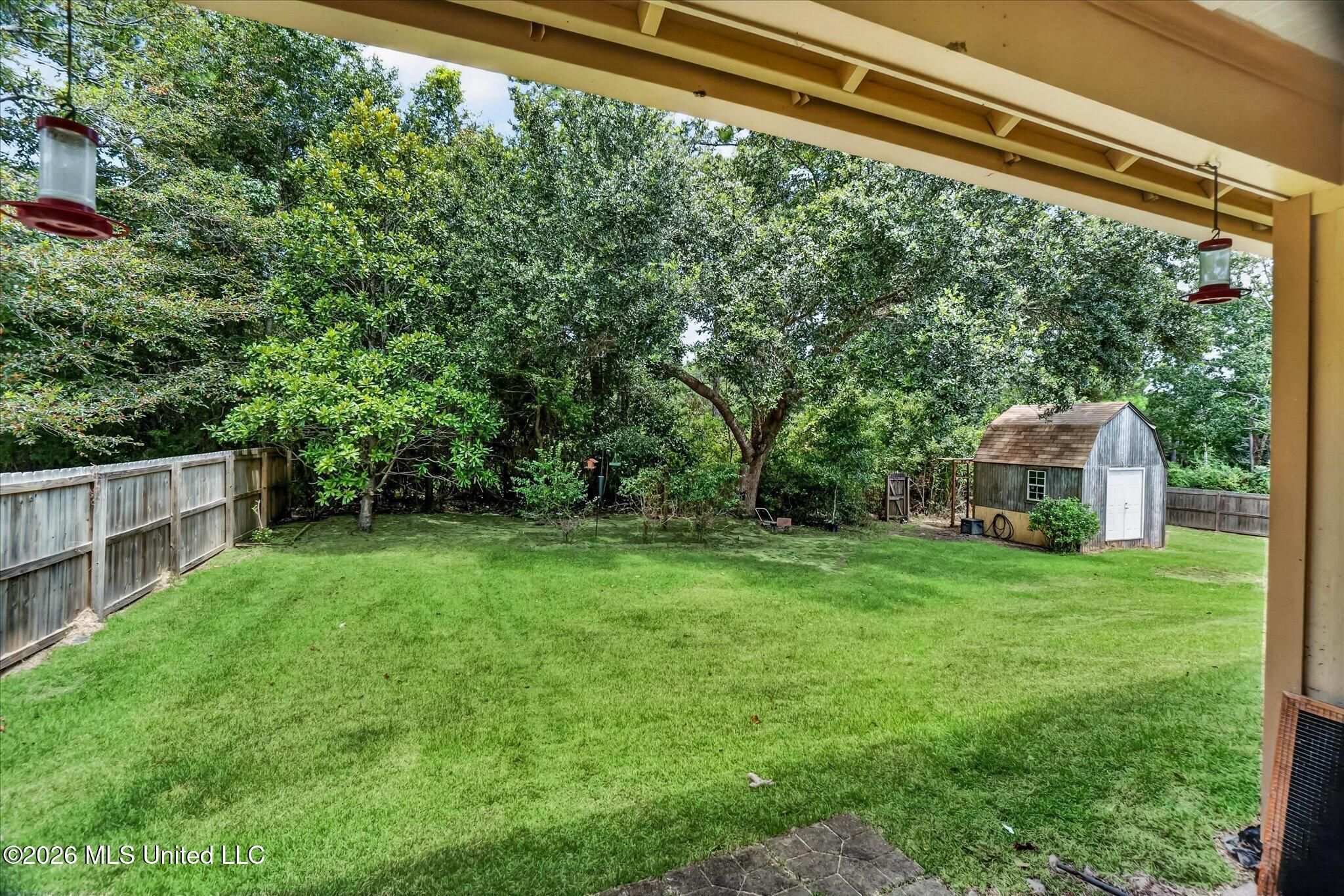 9528 Poni Place Property Photo 18