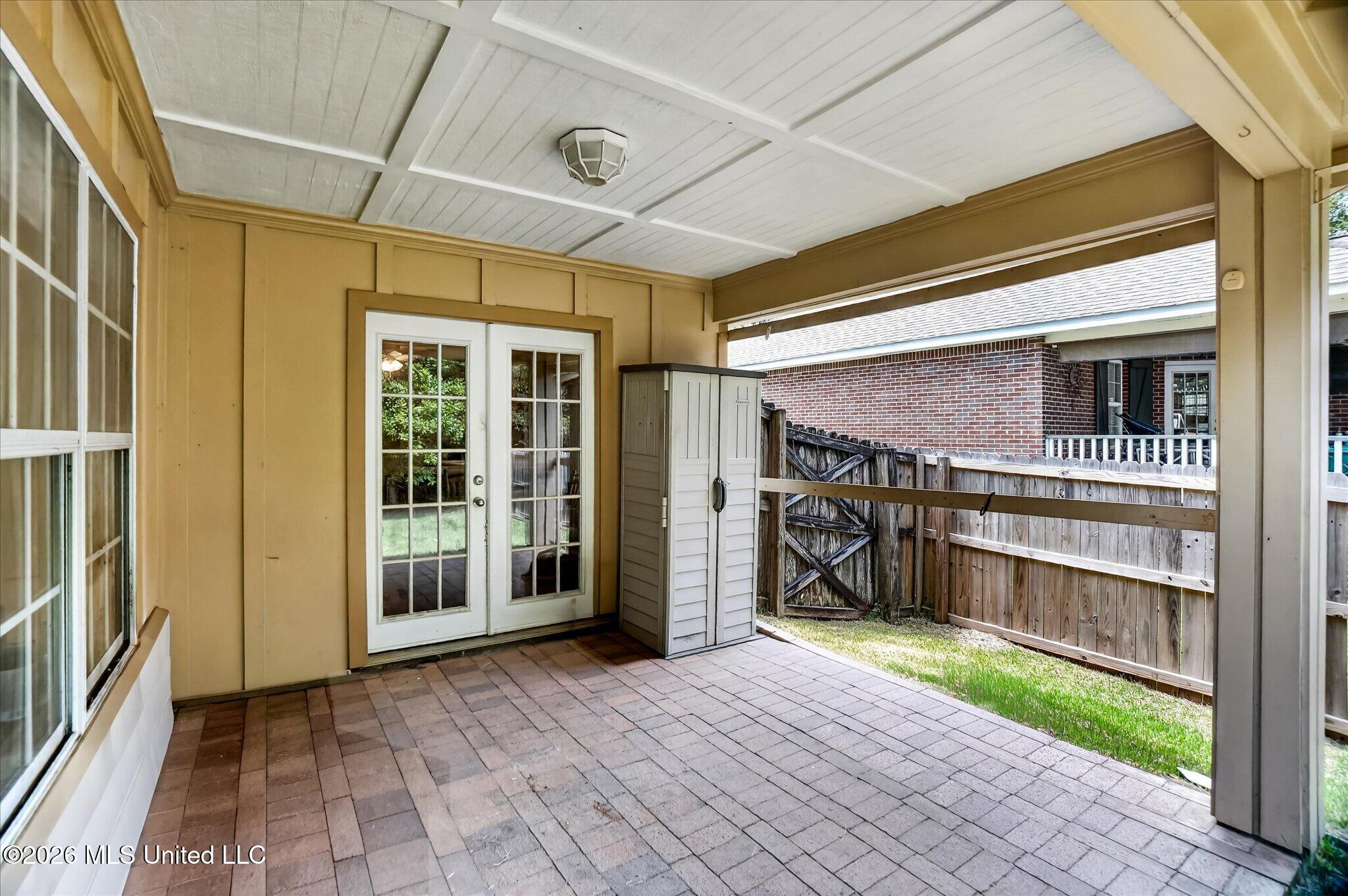 9528 Poni Place Property Photo 19