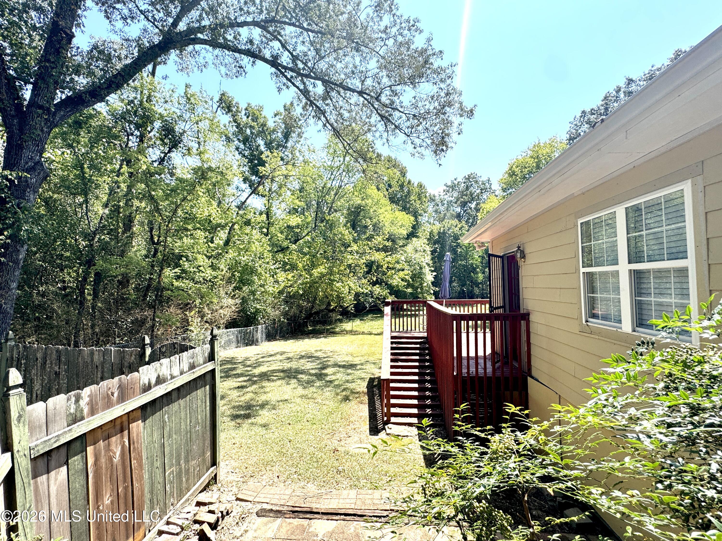 511 Mccluer Road Property Photo 3