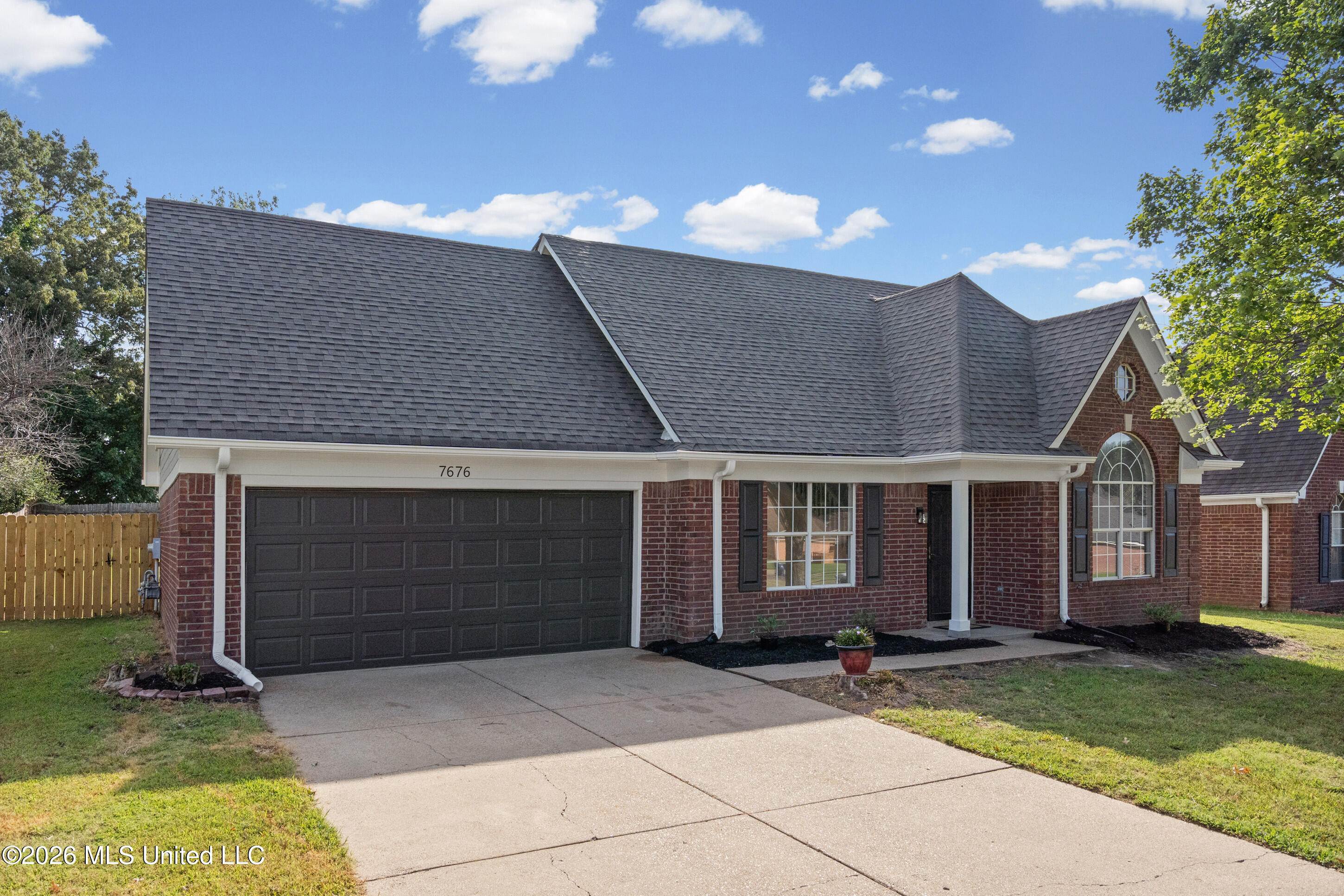 7676 Bramble Lane Property Photo 1