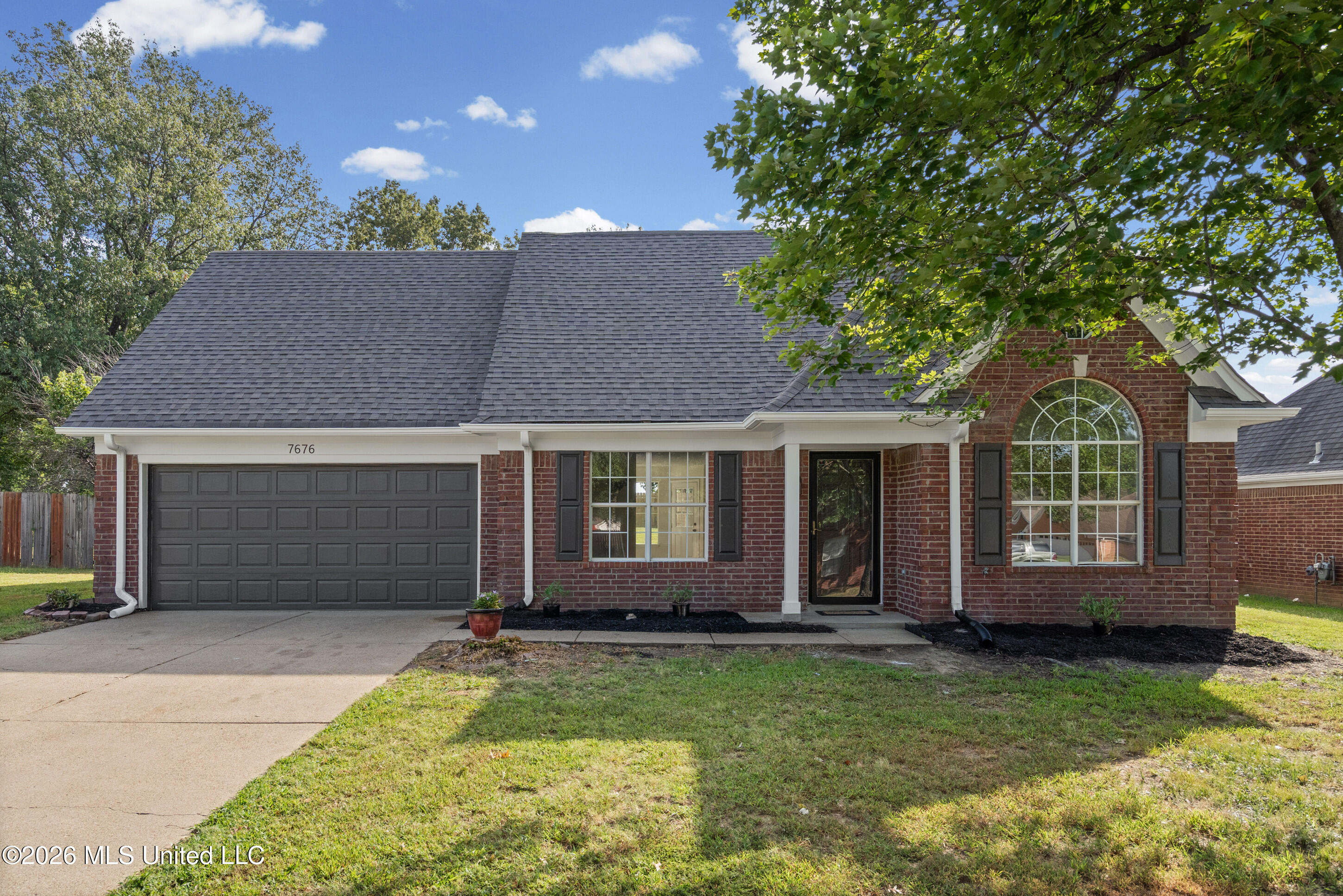 7676 Bramble Lane Property Photo 3