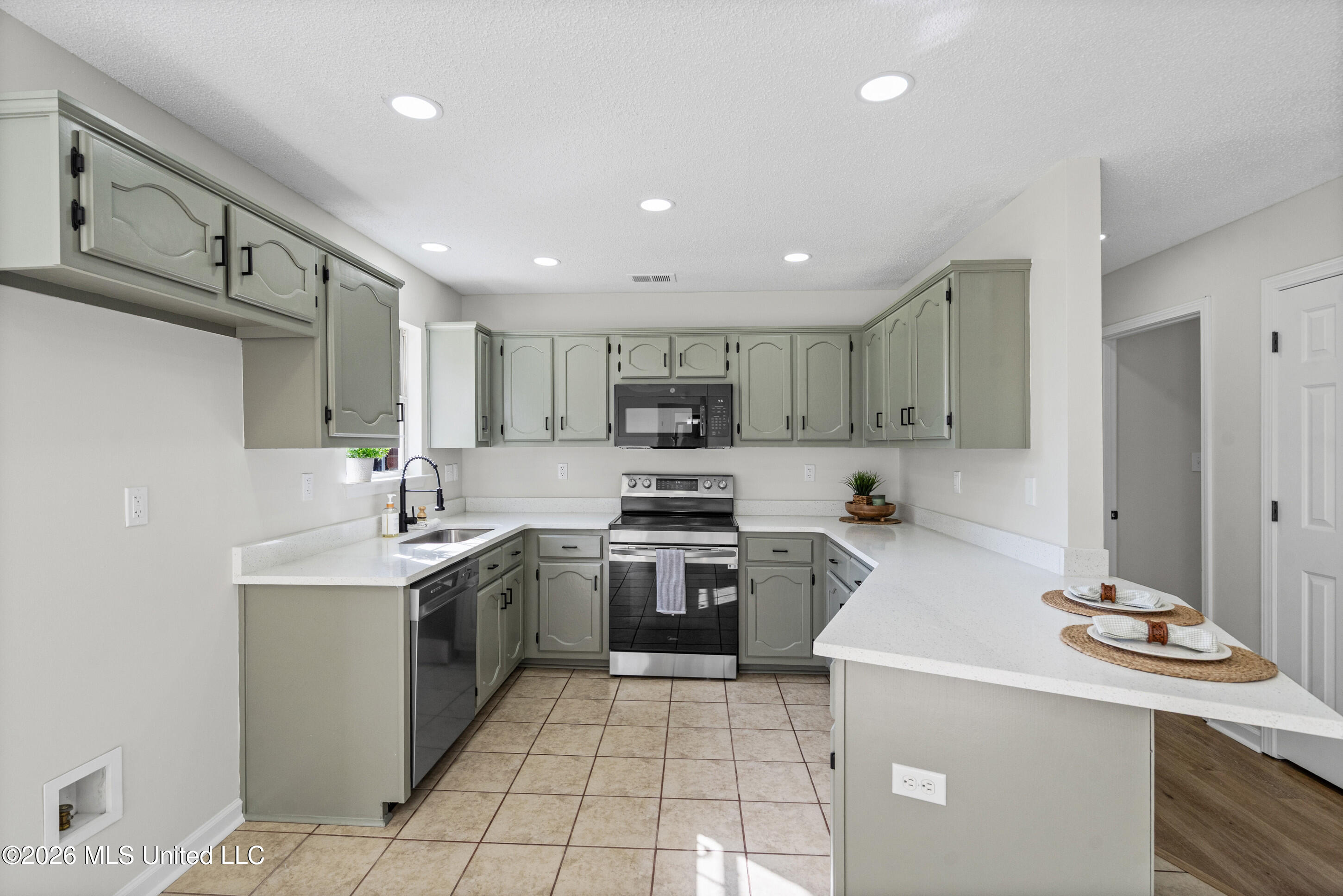 7676 Bramble Lane Property Photo 10