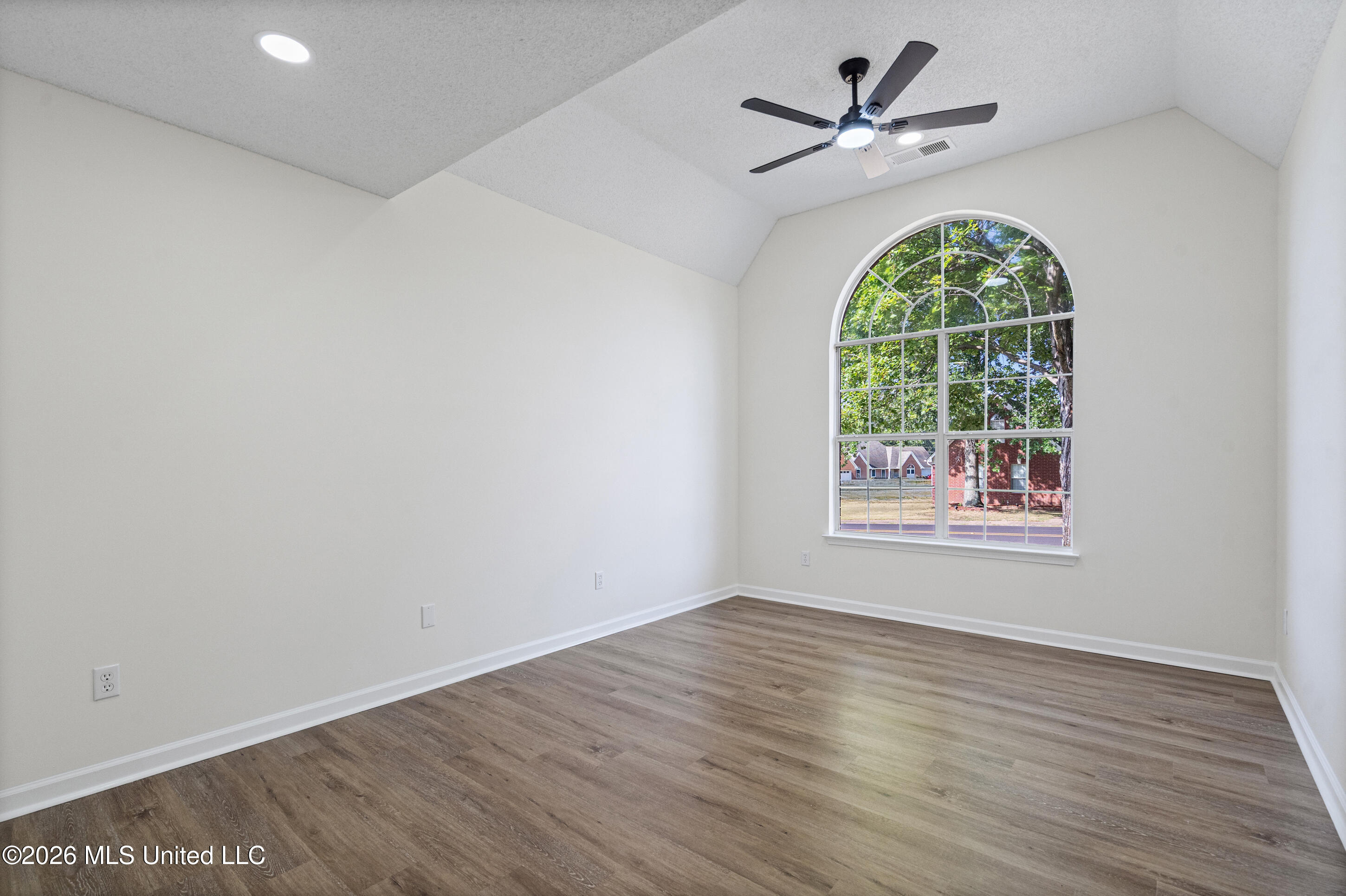 7676 Bramble Lane Property Photo 14
