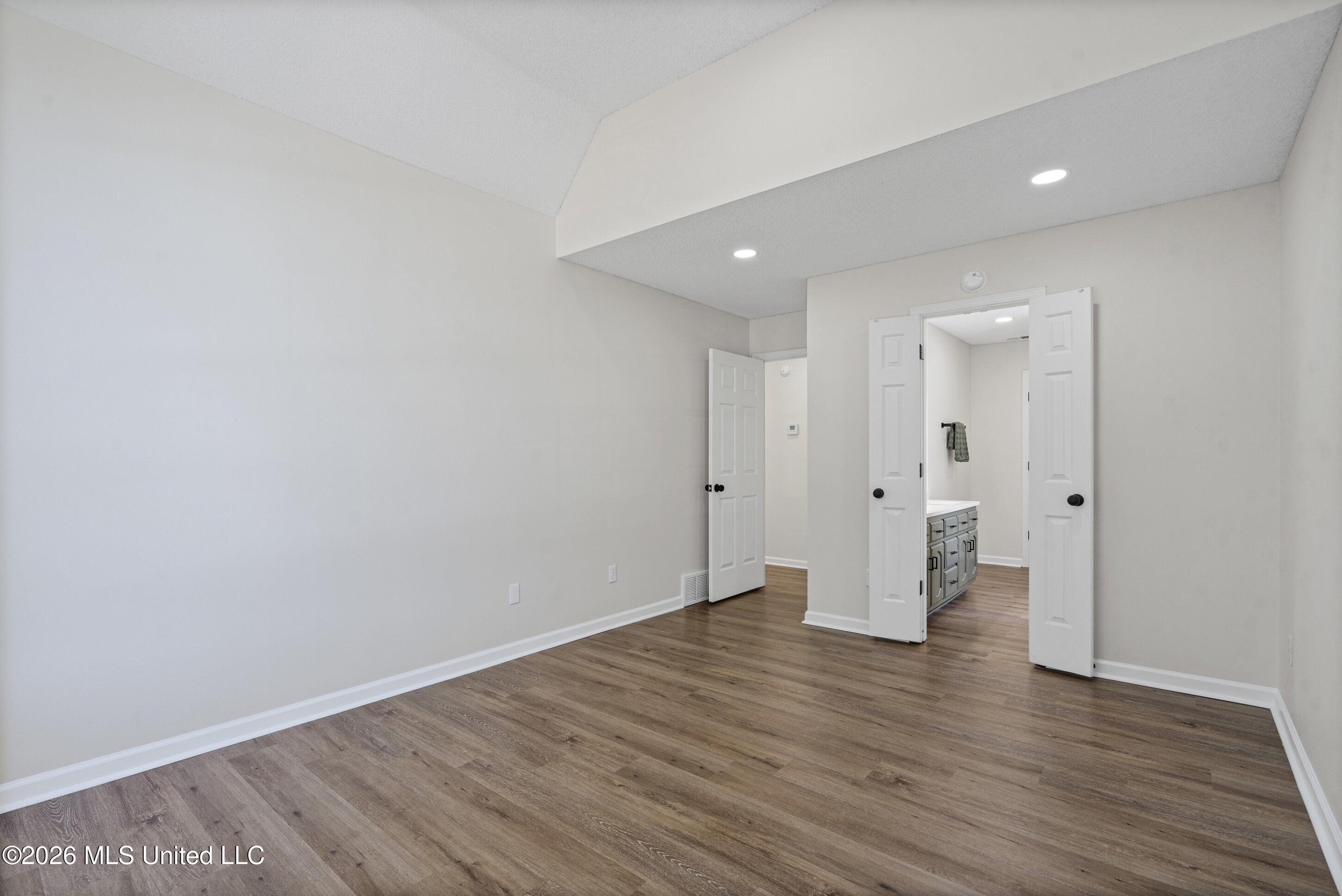 7676 Bramble Lane Property Photo 15