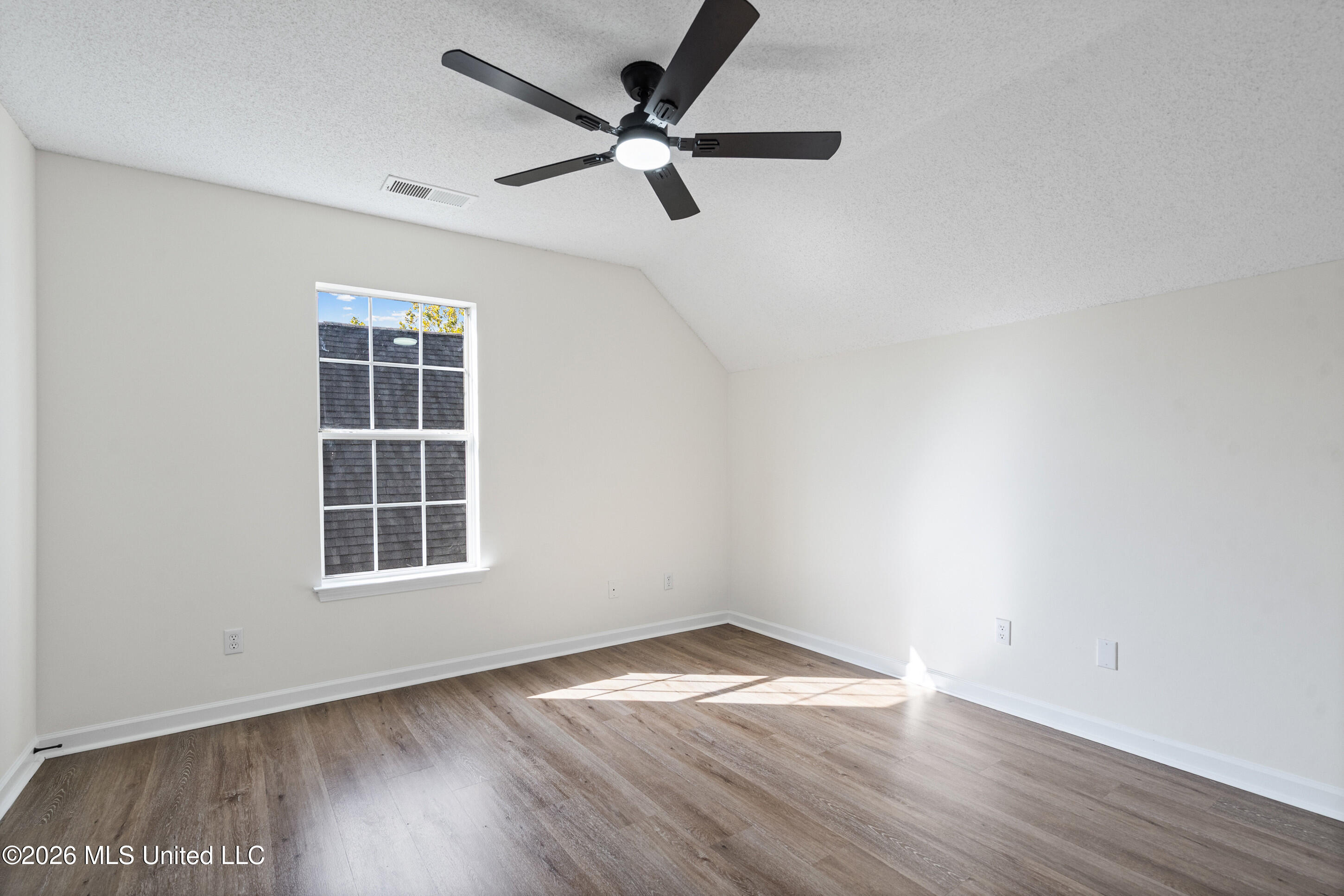 7676 Bramble Lane Property Photo 18