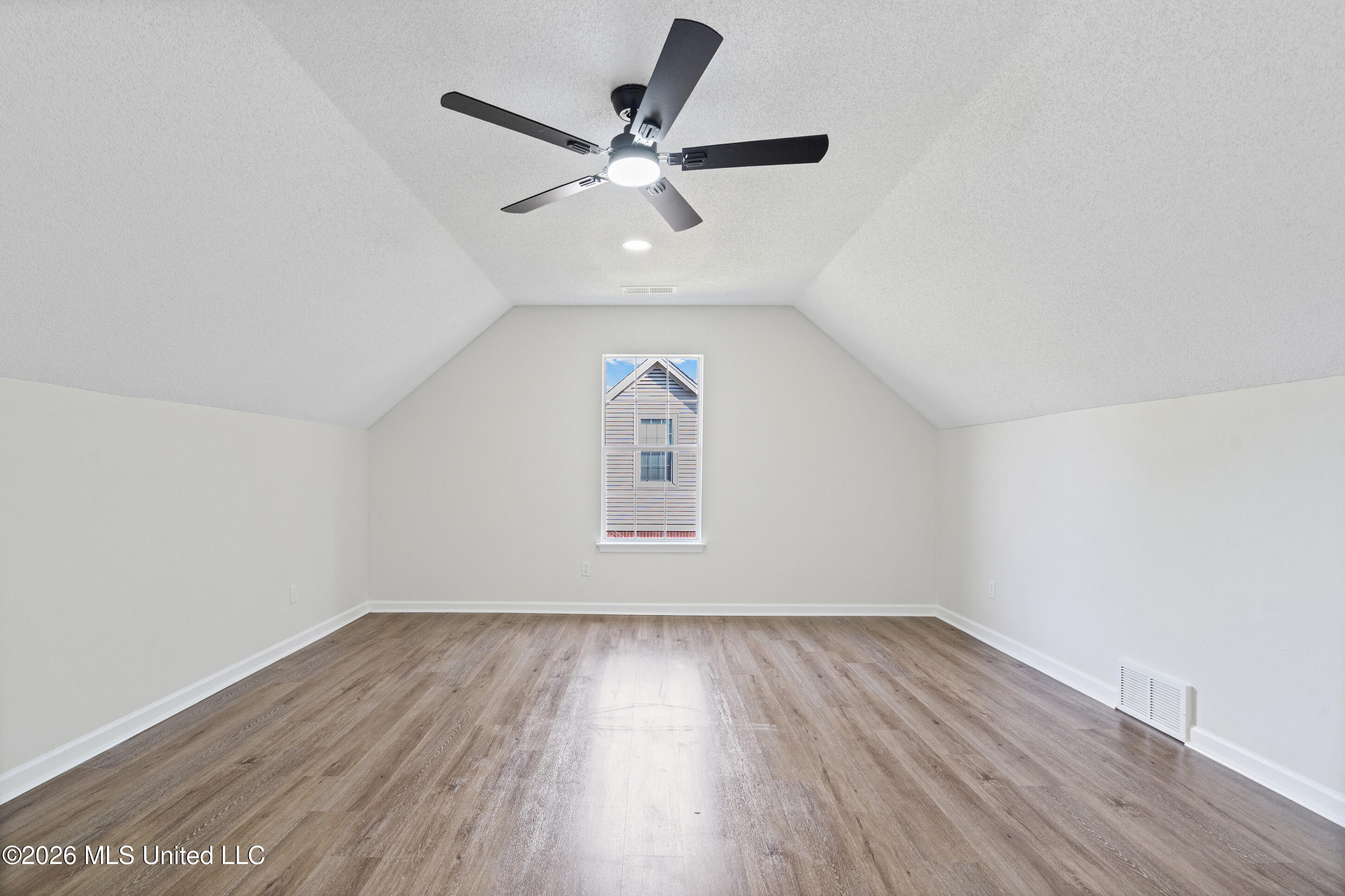7676 Bramble Lane Property Photo 21