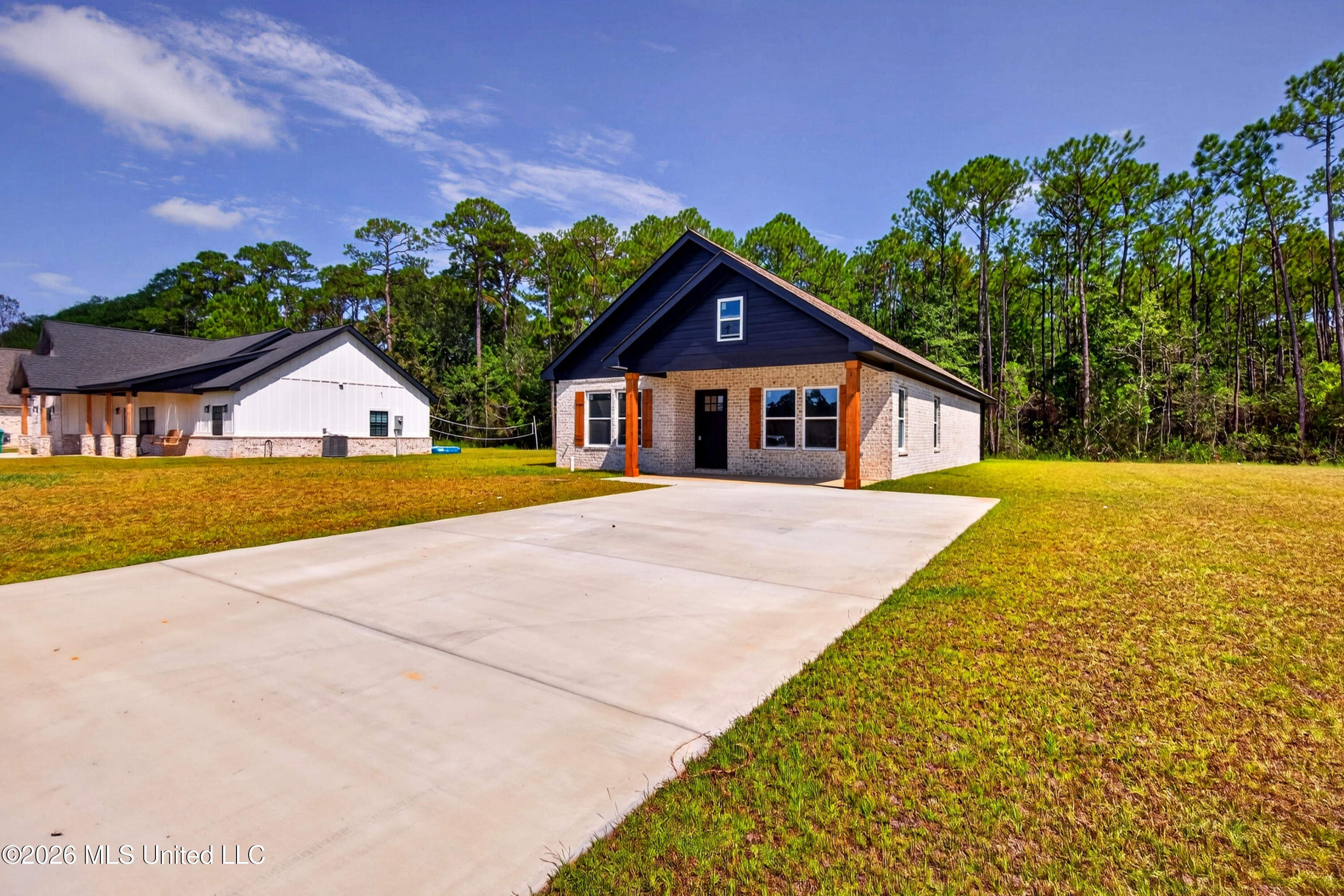 3419 Raintree Drive Property Photo 1