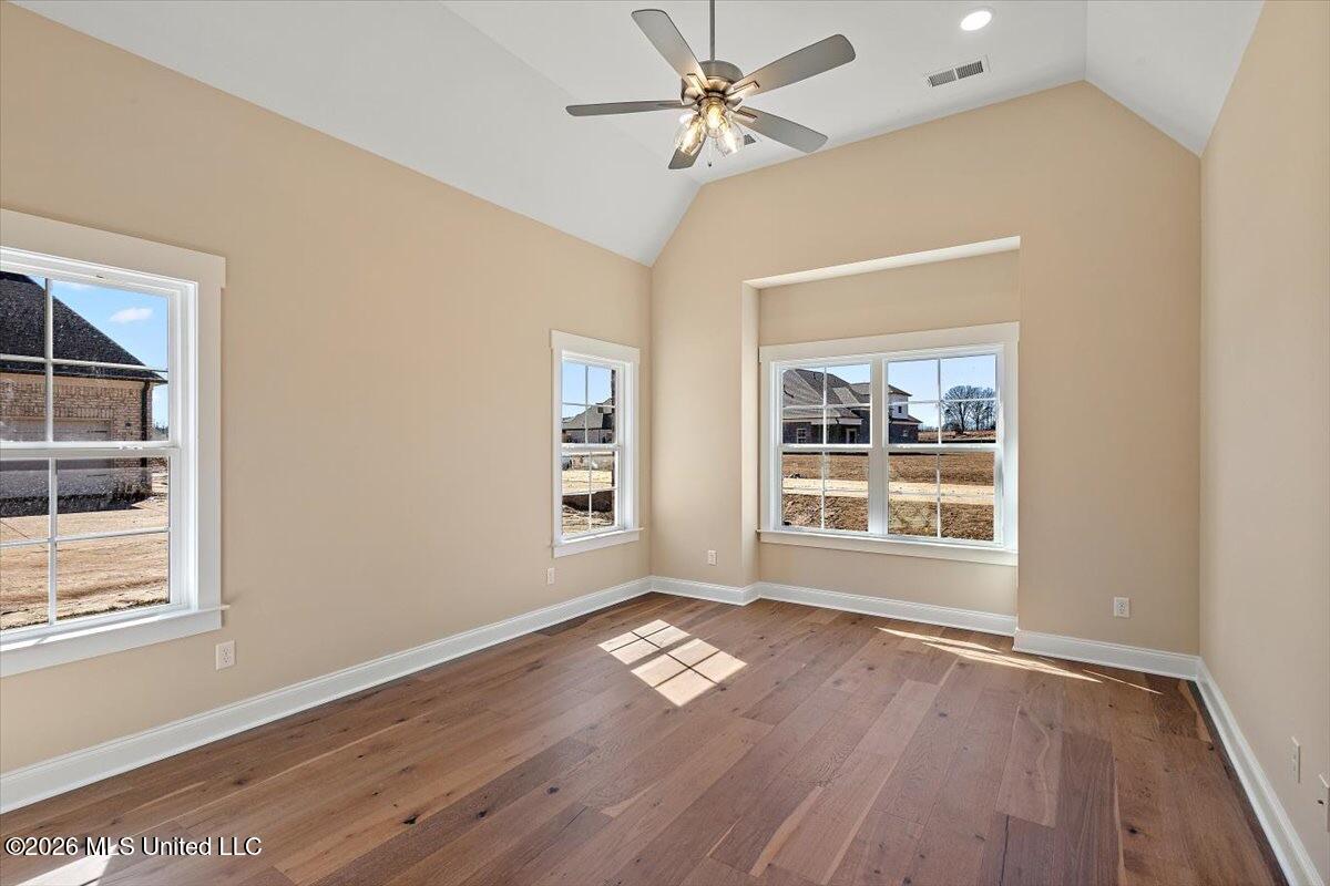 302 Wells Drive Property Photo 14