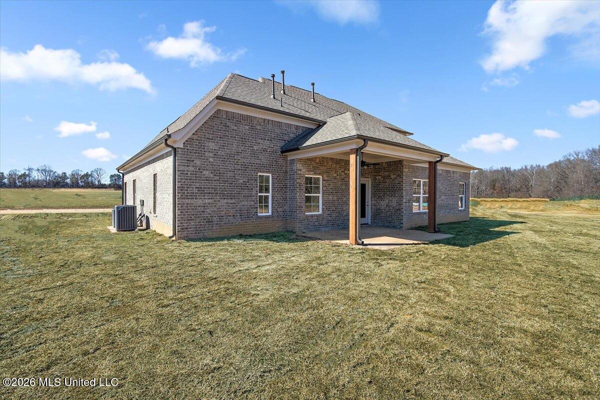 302 Wells Drive Property Photo 31