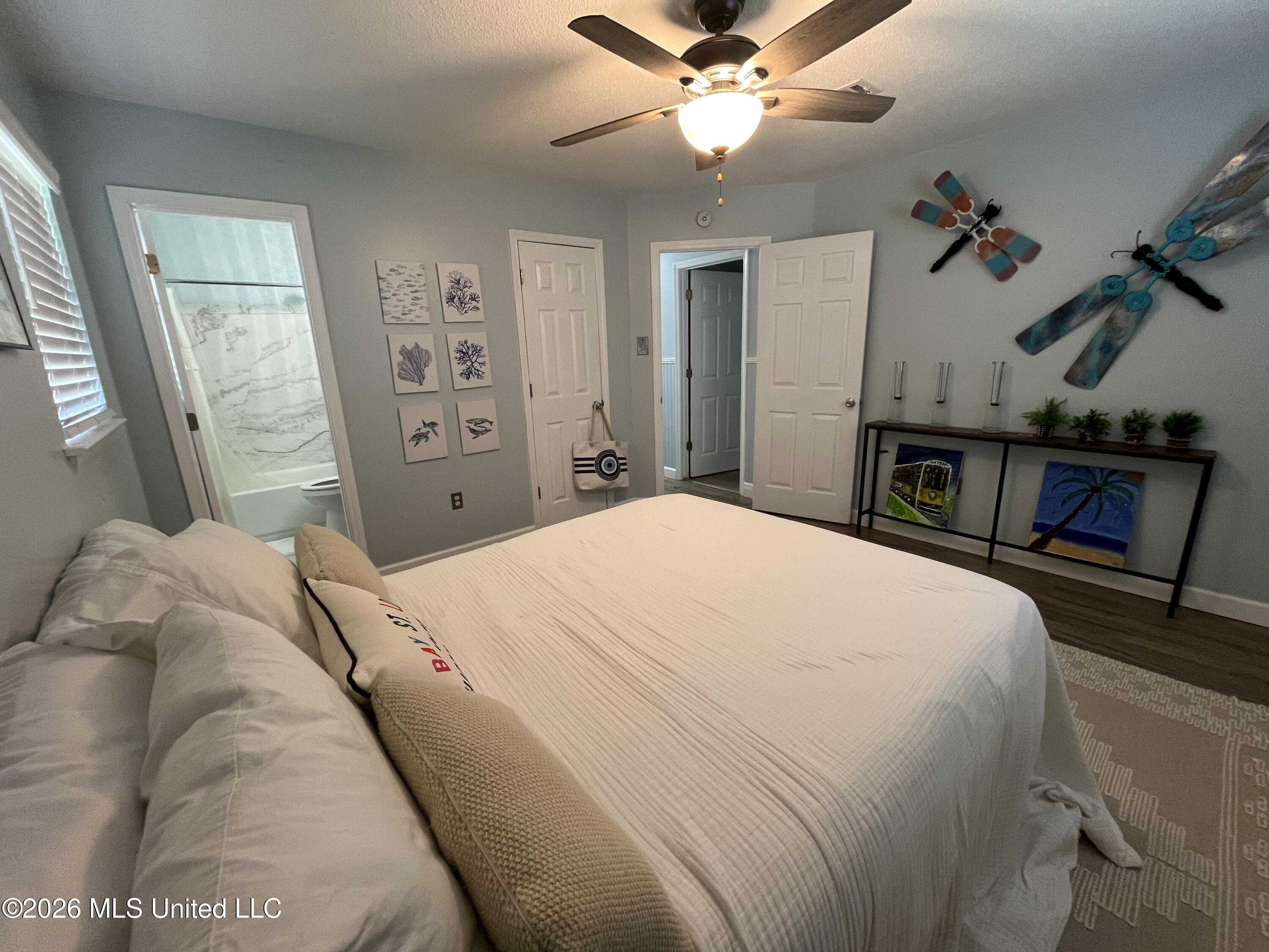 102 Francisco Court Property Photo 12