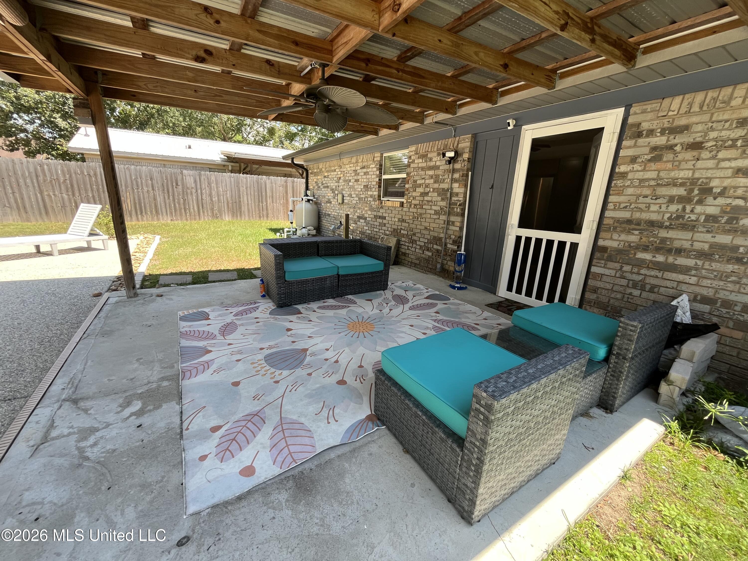 102 Francisco Court Property Photo 15