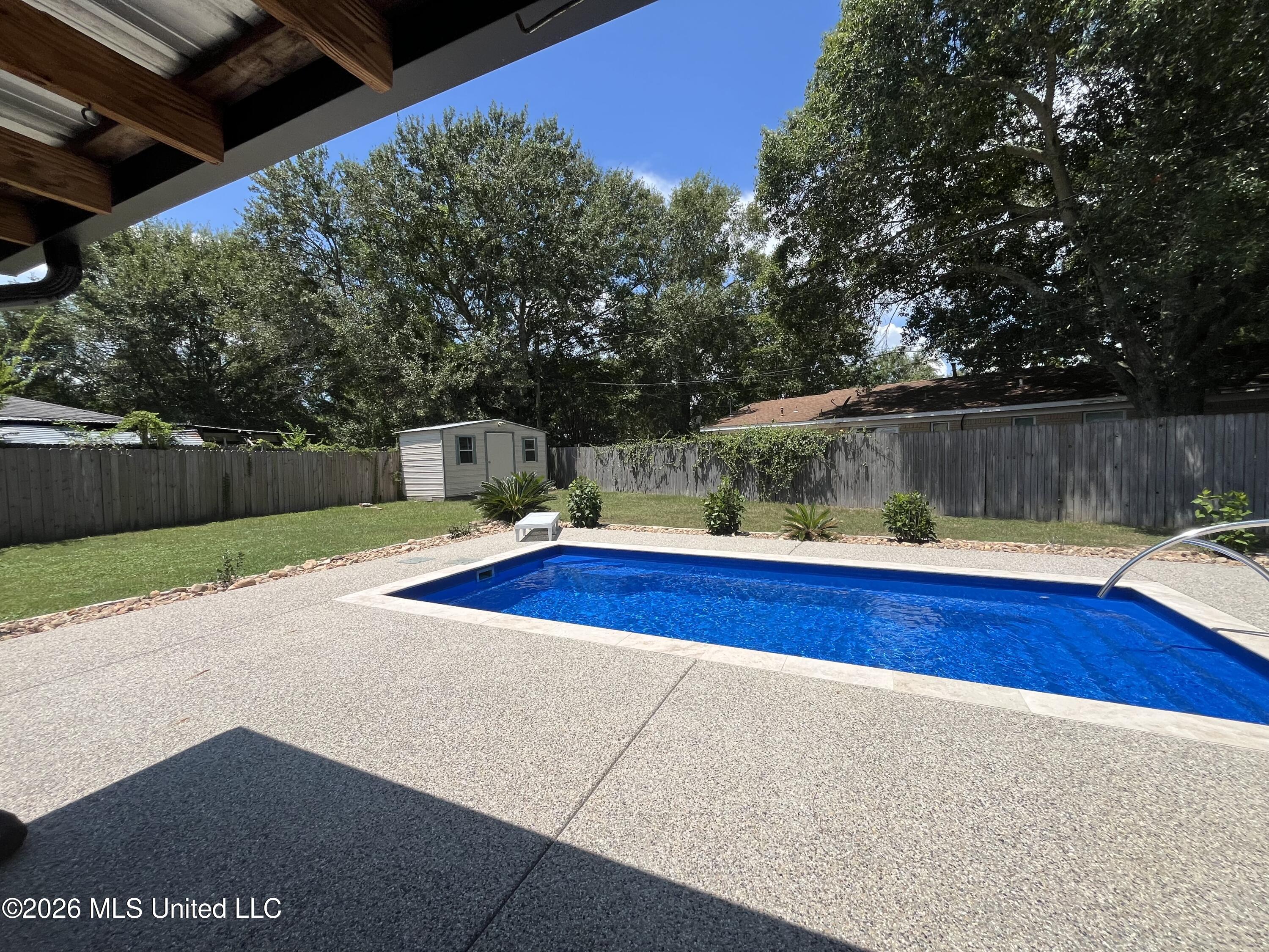 102 Francisco Court Property Photo 18