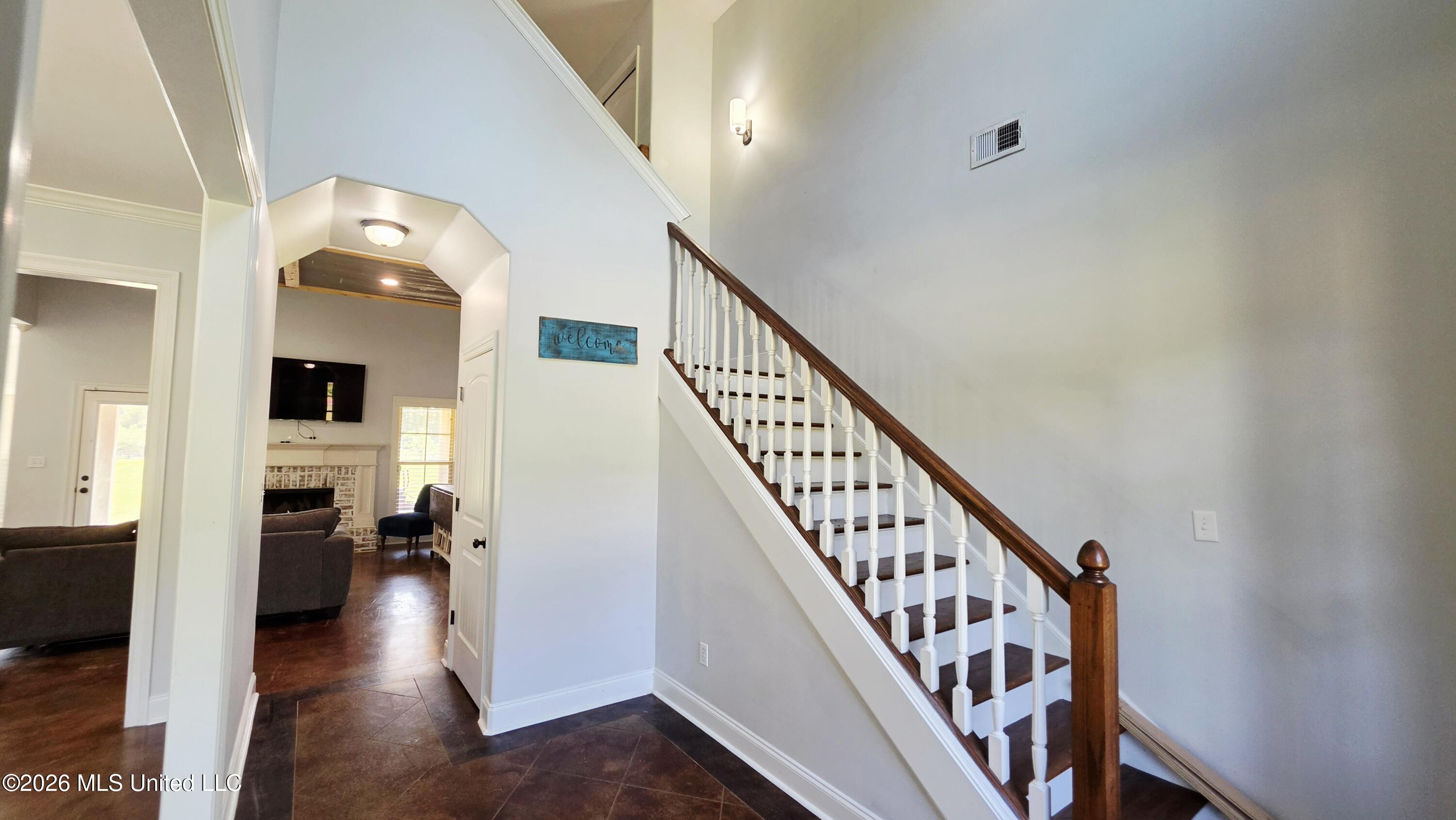 9567 Holly Springs Road Property Photo 2