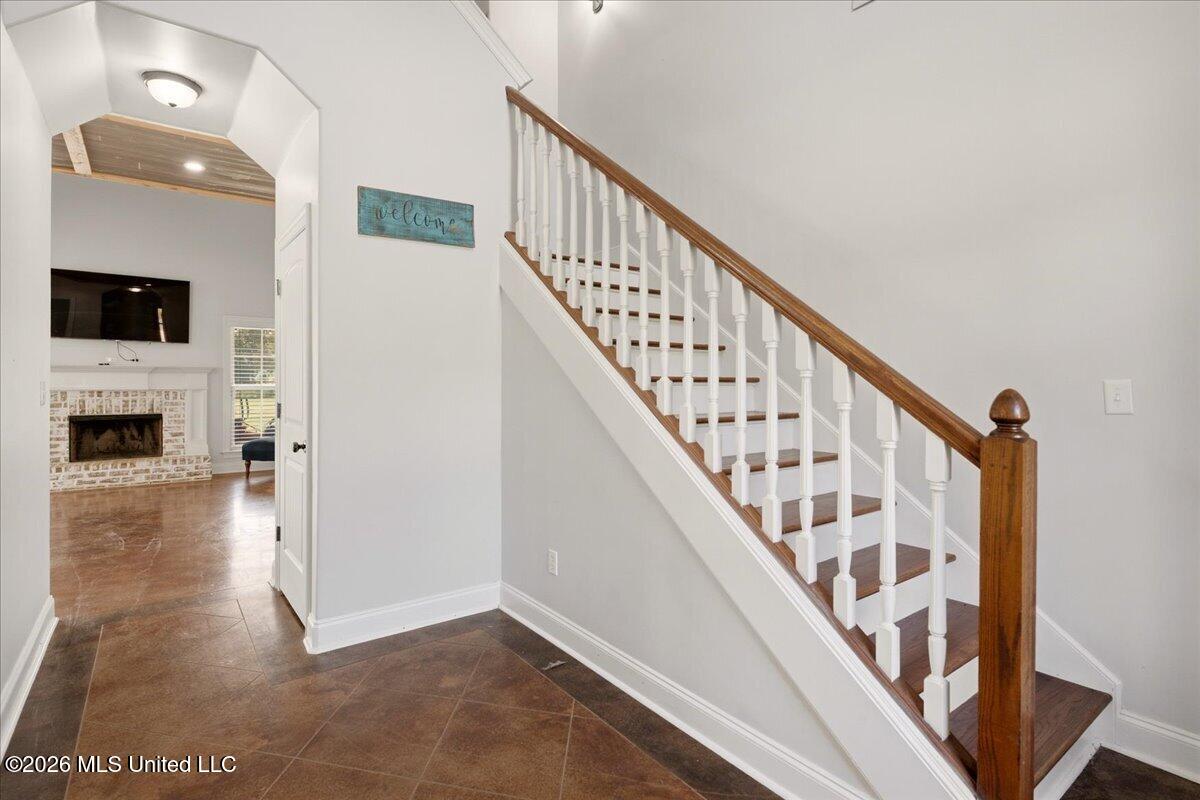 9567 Holly Springs Road Property Photo 5