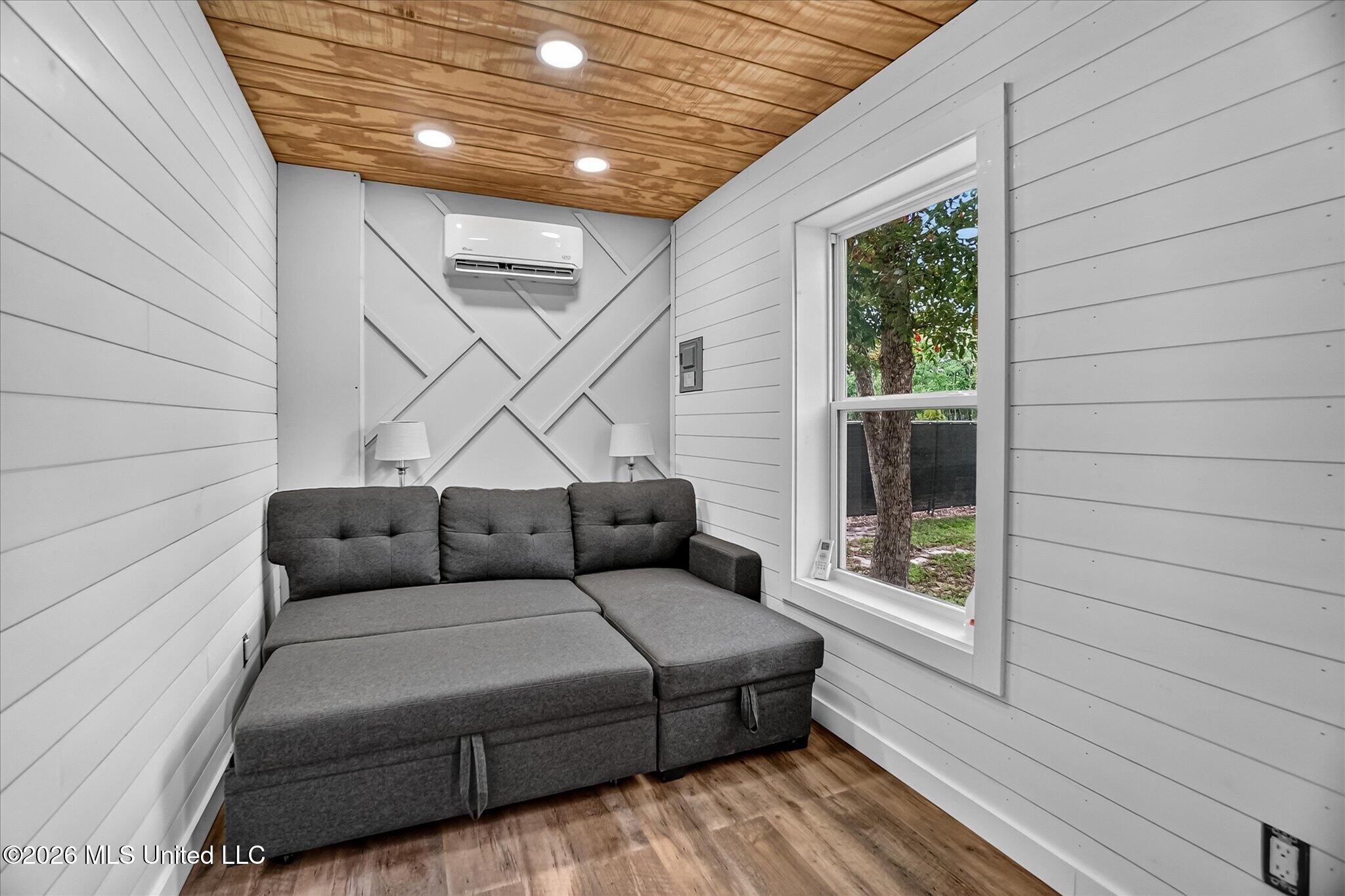 9211 Point Aux Chenes Road Property Photo 28