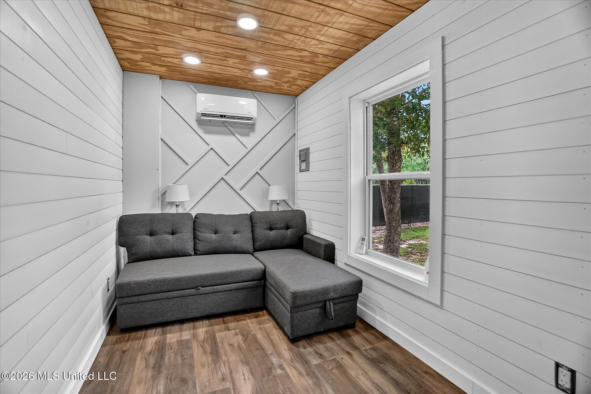 9211 Point Aux Chenes Road Property Photo 29