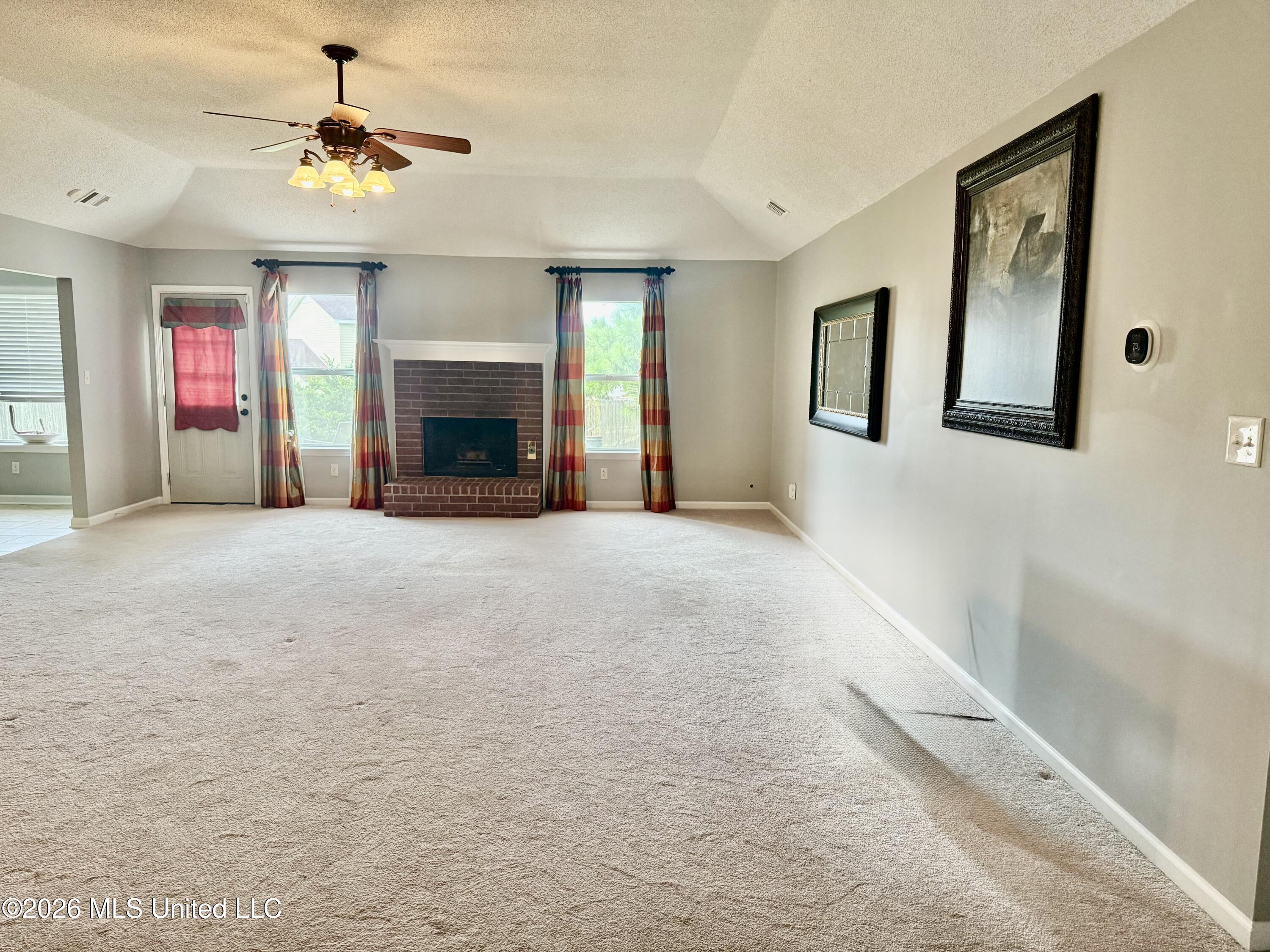 1141 Stonegate Cove Property Photo 6