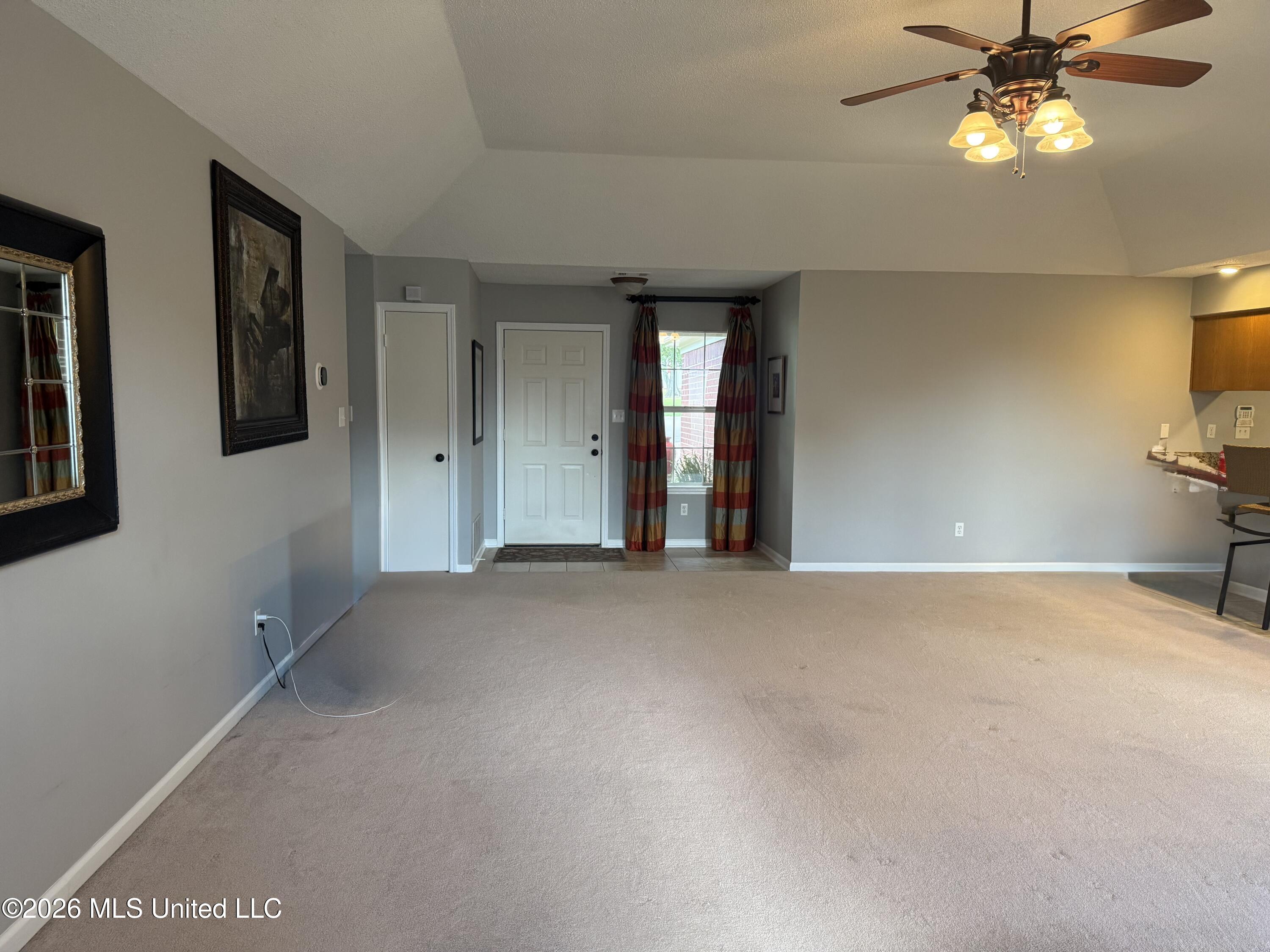 1141 Stonegate Cove Property Photo 9