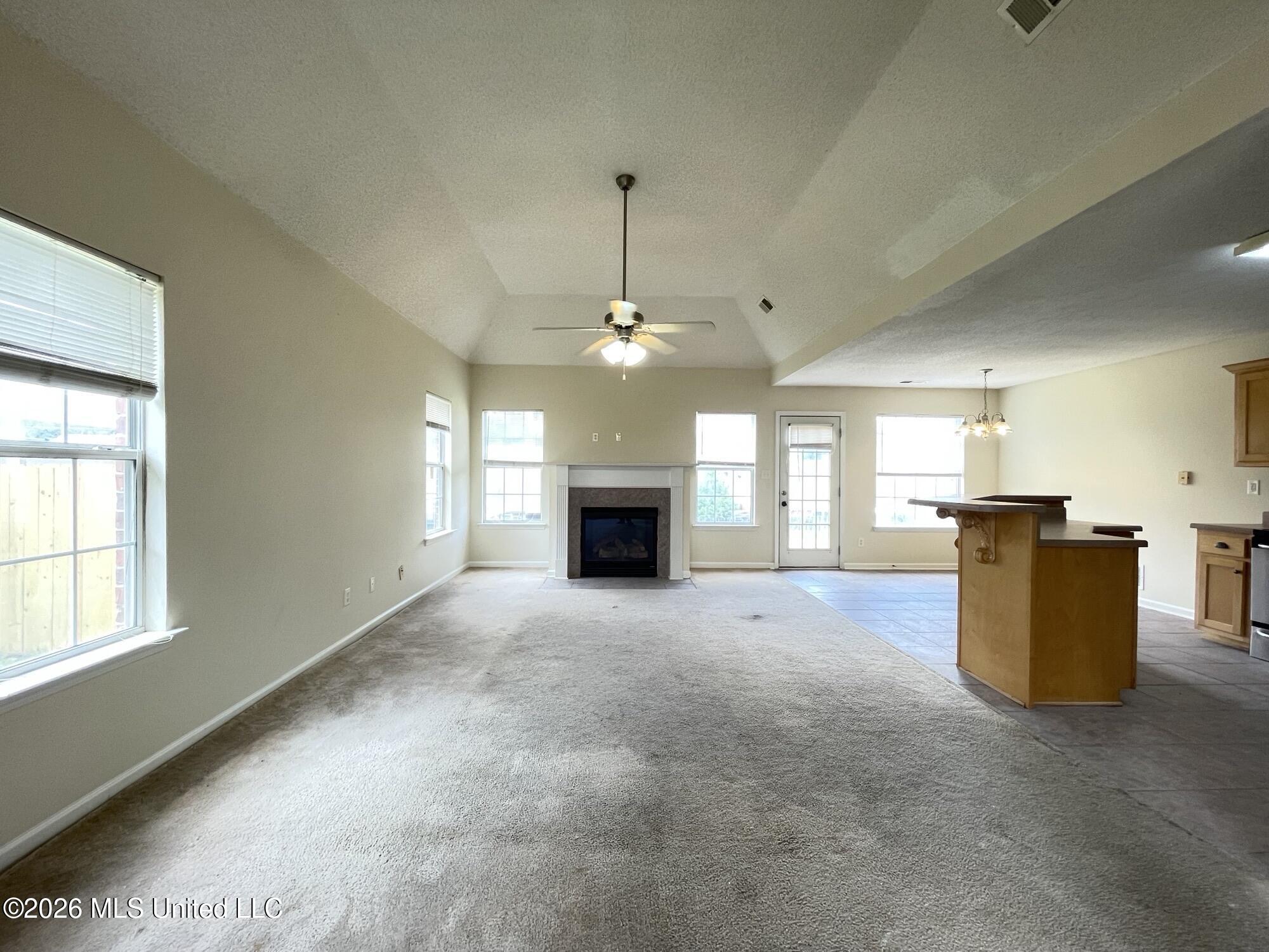 1158 Warwick Place Property Photo 2