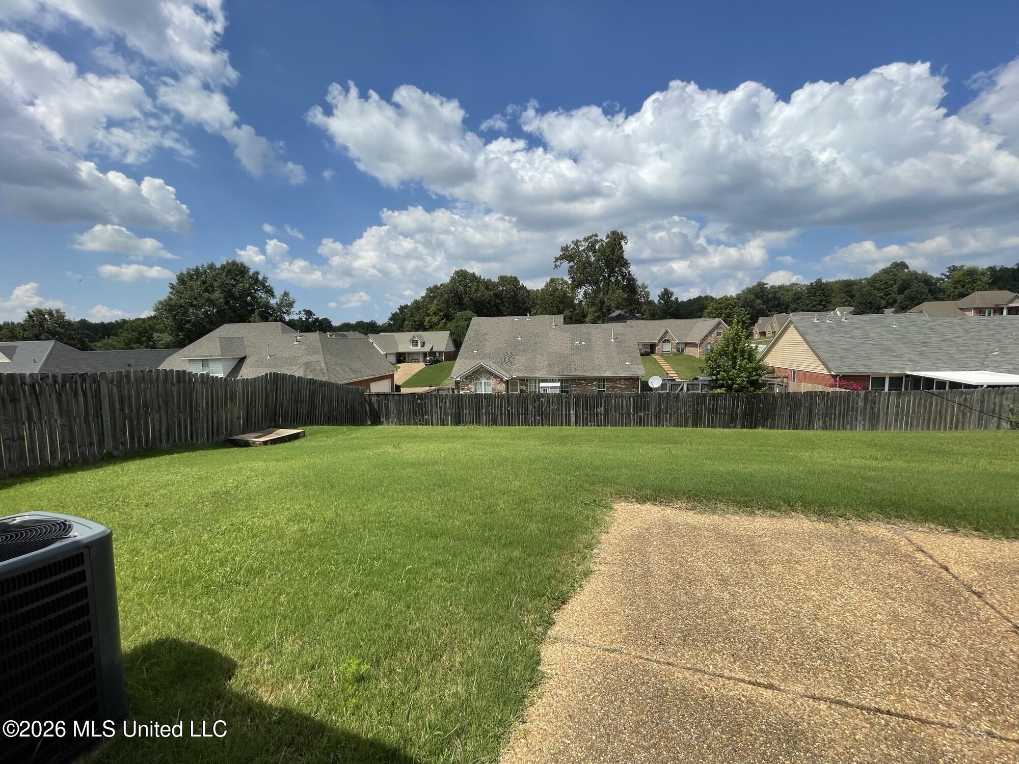 1158 Warwick Place Property Photo 11