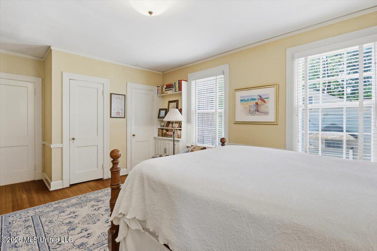 1138 Saint Ann Street Property Photo 20