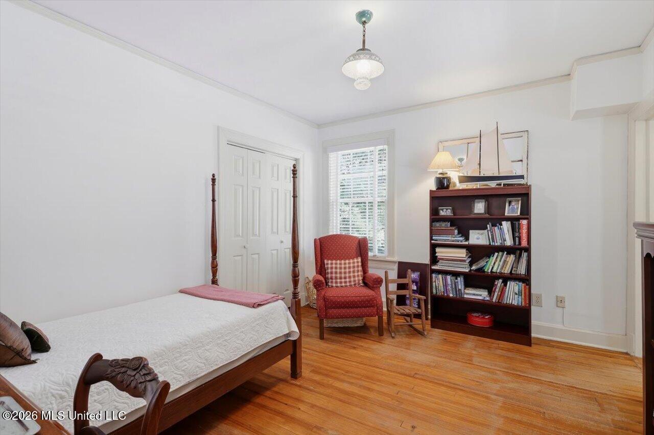 1138 Saint Ann Street Property Photo 27