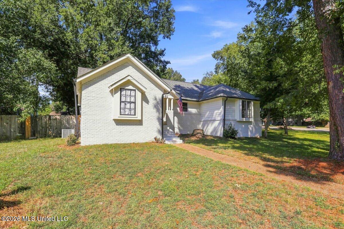 7461 Eastover Boulevard Property Photo 3