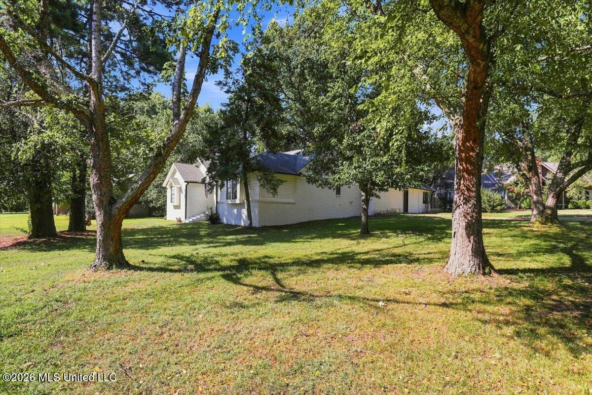 7461 Eastover Boulevard Property Photo 4