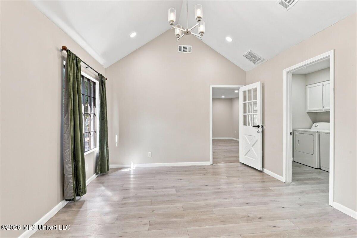 7461 Eastover Boulevard Property Photo 10