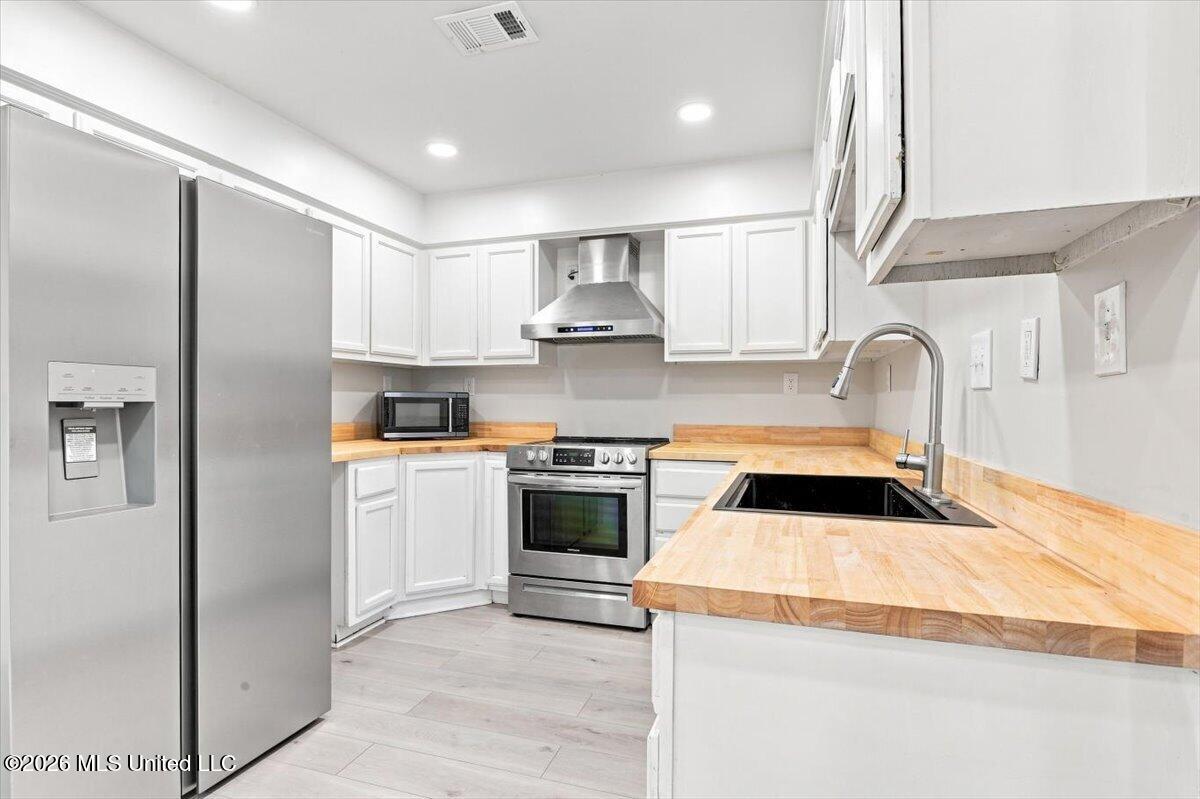 7461 Eastover Boulevard Property Photo 14