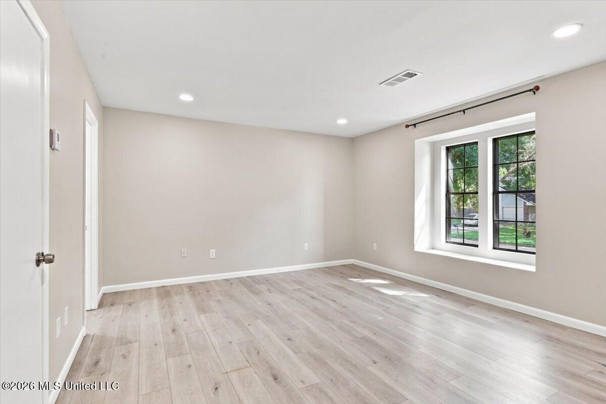 7461 Eastover Boulevard Property Photo 21