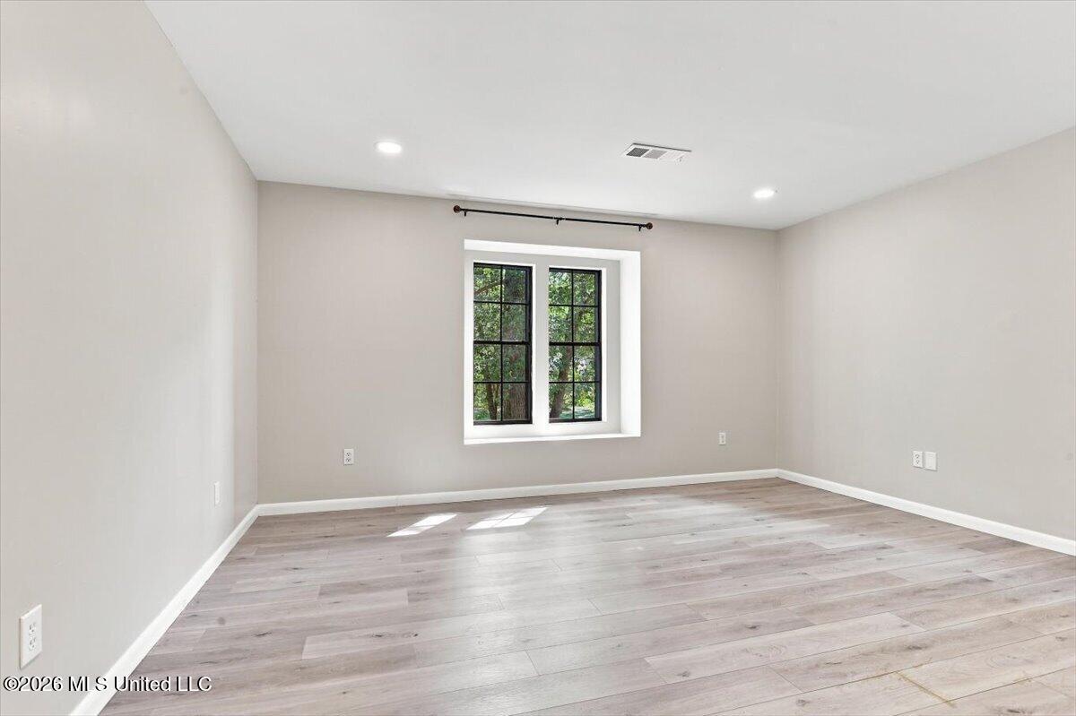 7461 Eastover Boulevard Property Photo 23