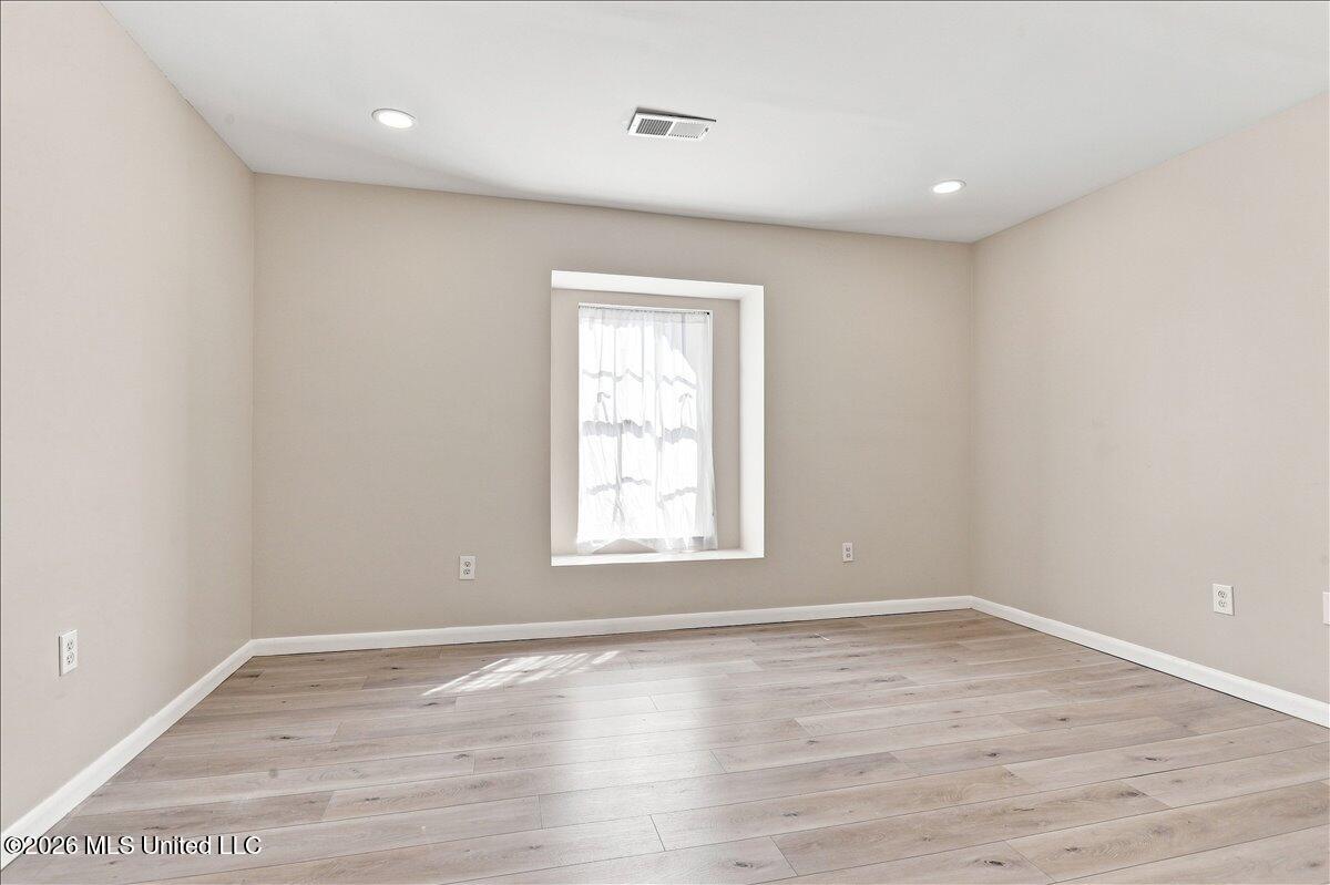 7461 Eastover Boulevard Property Photo 26